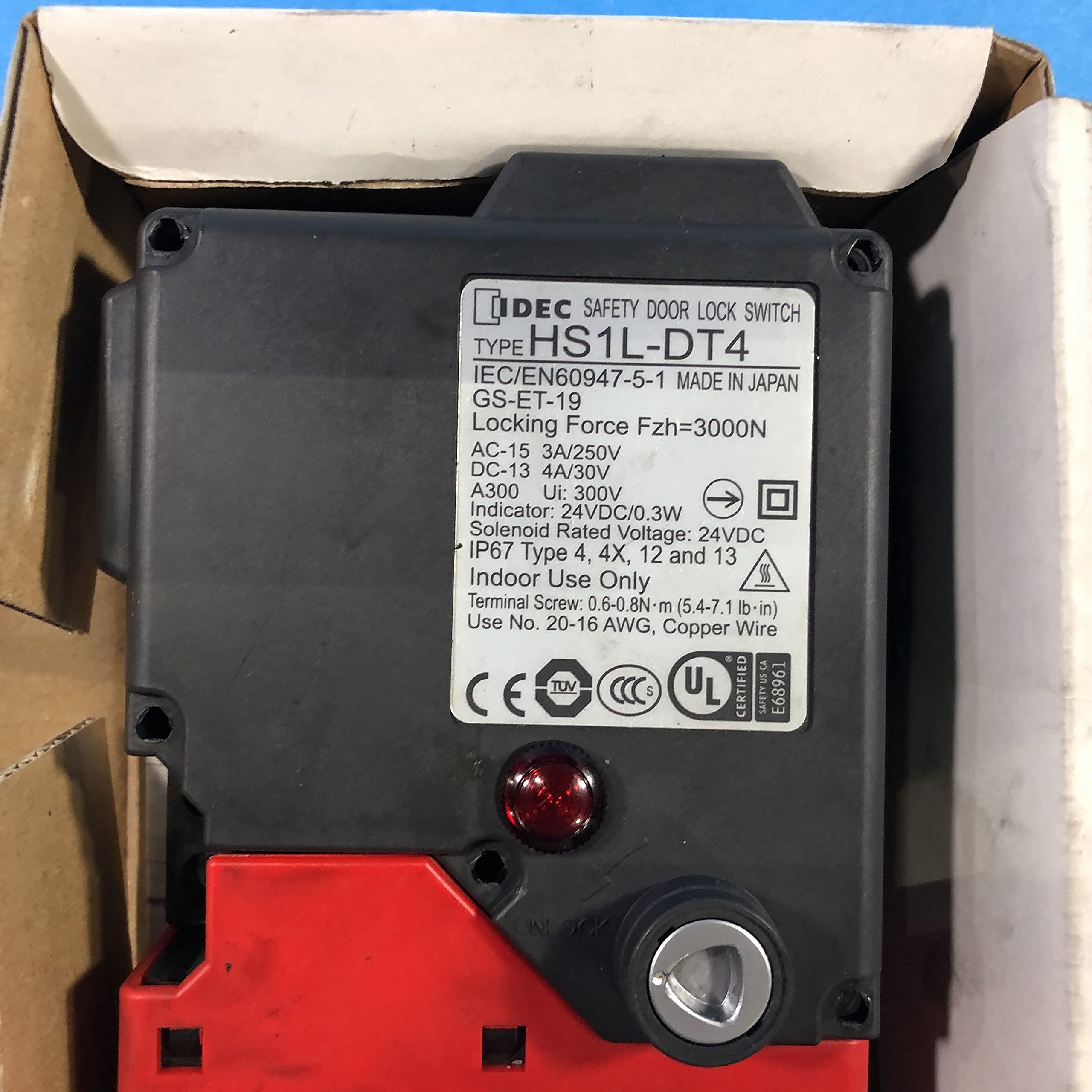 IDEC HS1L-DT44KMSR-R Safety Switch Spring Lock - Industrial Grade Safety Interlock for Machinery & Equipment Protection | Perfect for Factory Automation, Conveyor Systems & Hazardous Area Access Control