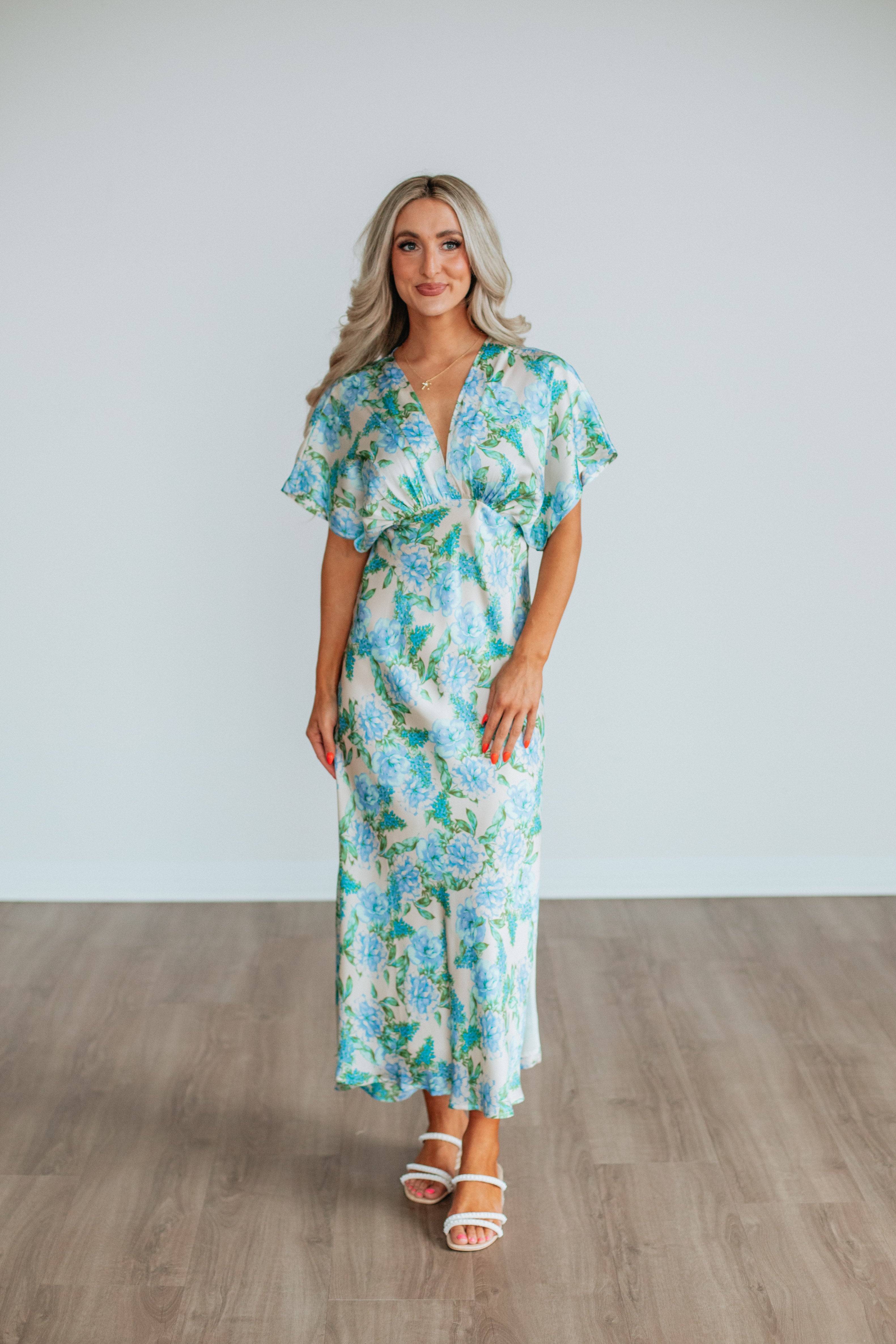 Alcina Floral Print Summer Dress for Women - Elegant Flowy Maxi Dress with V-Neck & Puff Sleeves | Perfect for Beach Vacation, Garden Party & Date Night
