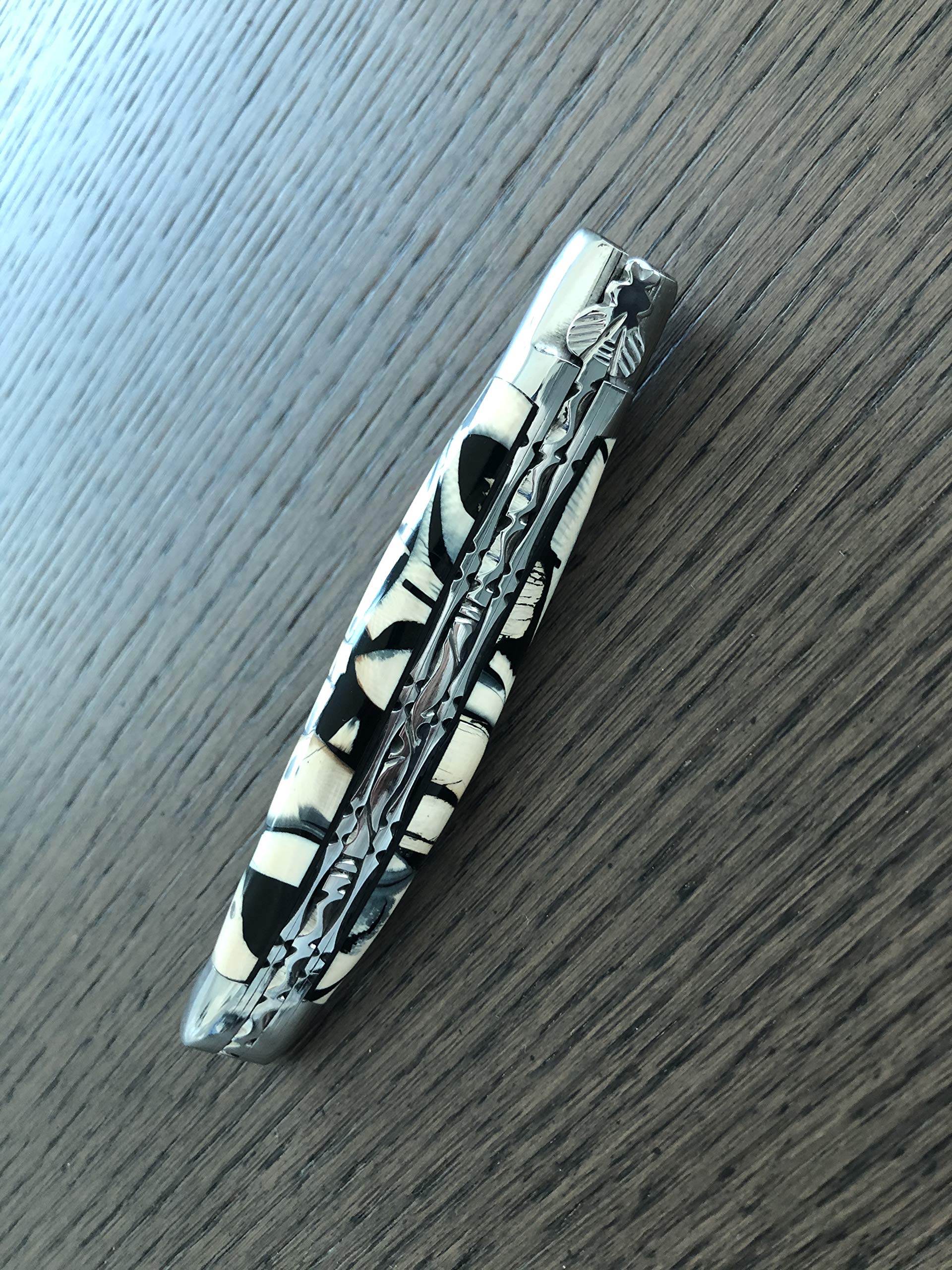 Laguiole en Aubrac Handmade Luxury Double Plates Folding Pocket Knife - 4.8 Inch (12cm) Polished Nougatine Handle & Stainless Steel Bolsters - Perfect for Camping, Hiking, and Everyday Carry (EDC)