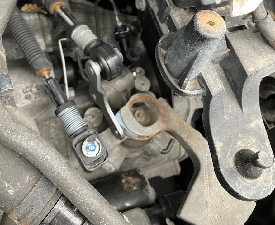 Metal Side to Side Relay Bracket Compatible with MQ200 - Heavy Duty Automotive Relay Mounting Bracket for Secure Electrical Connections - Perfect for Car, Truck, and Motorcycle Wiring Systems