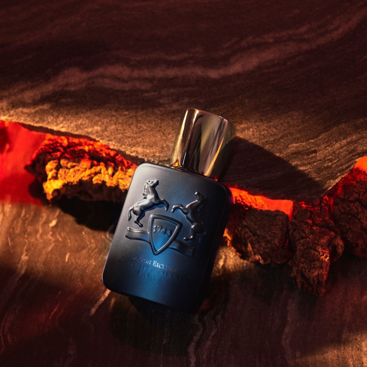 Layton Exclusif Eau de Parfum for Men - Luxury Fragrance with Woody Spicy Notes - Perfect for Date Night & Special Occasions