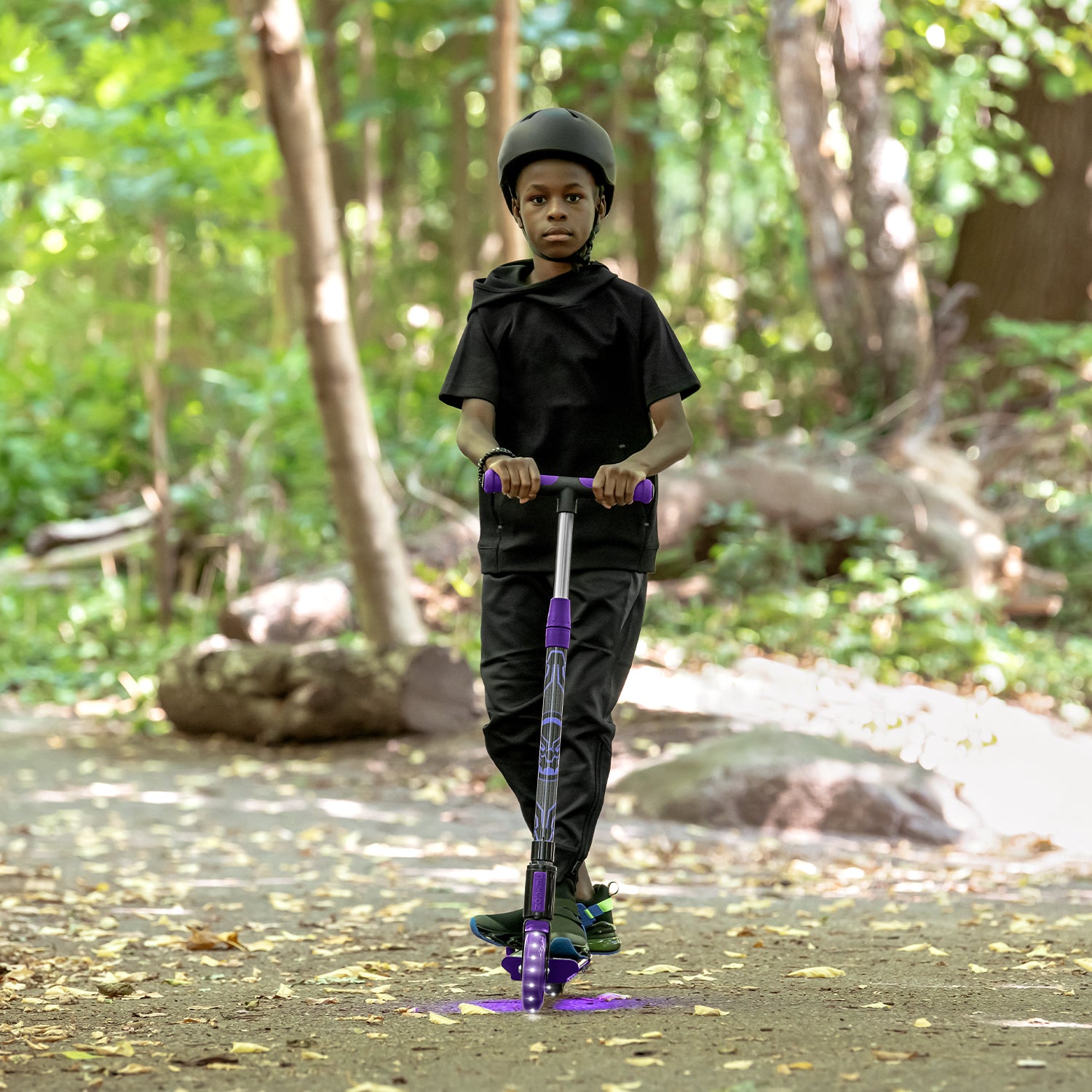 Marvel Black Panther Kids Electric Scooter - 3 Wheel LED Light Up Scooter for Boys & Girls Ages 5-12 - Perfect for Outdoor Play, Commuting to School & Neighborhood Adventures