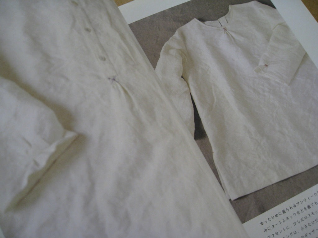 Pure White & Natural Organic Cotton T-Shirt for Men & Women - Soft Breathable Fabric for Casual Wear, Gym & Everyday Comfort