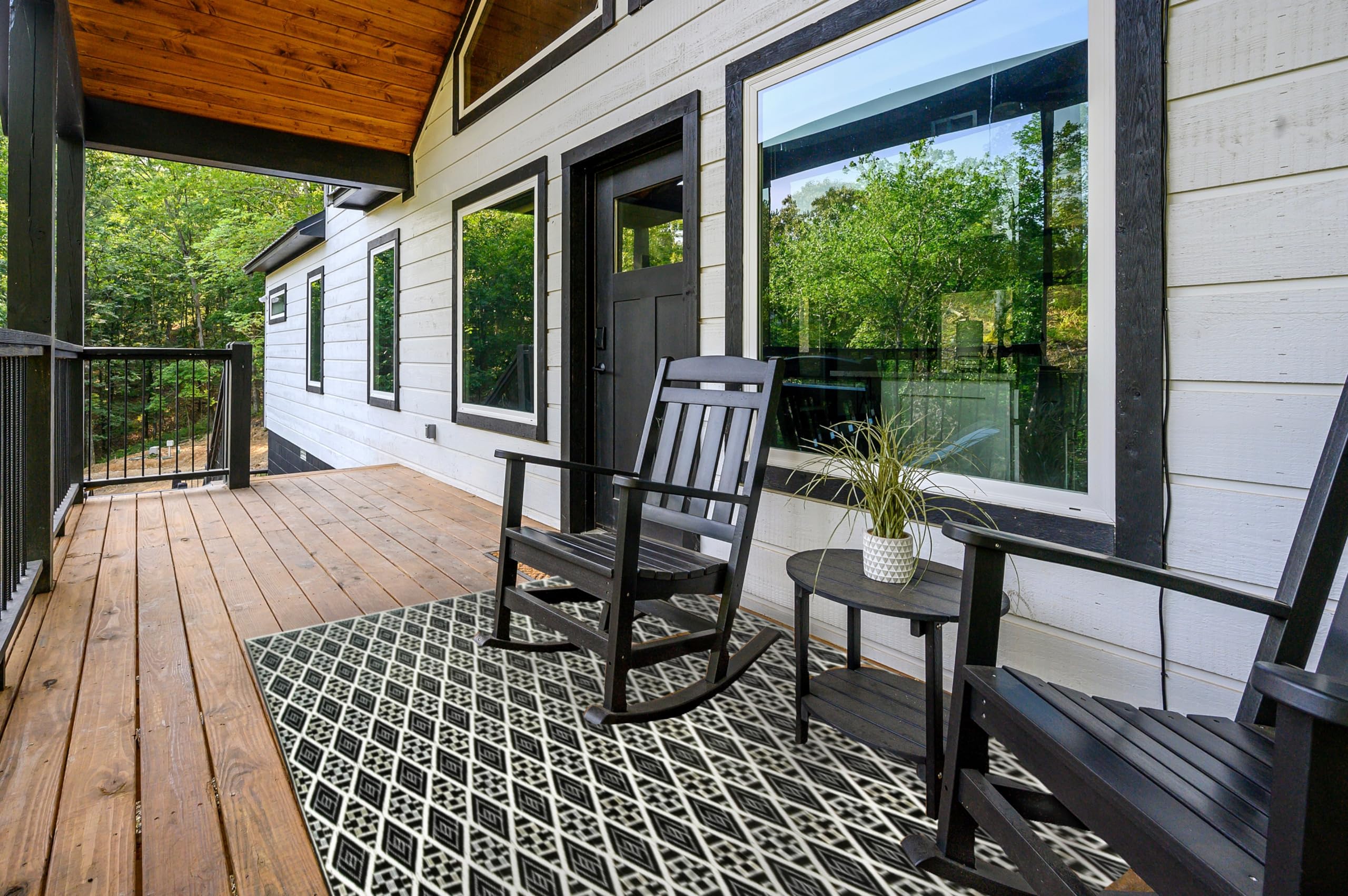 Mad Mats Geometric Outdoor Rug - Reversible Plastic Mat 5' x 8' in Scotch Black/White - Perfect for Patio, Deck, Poolside & Backyard Decor