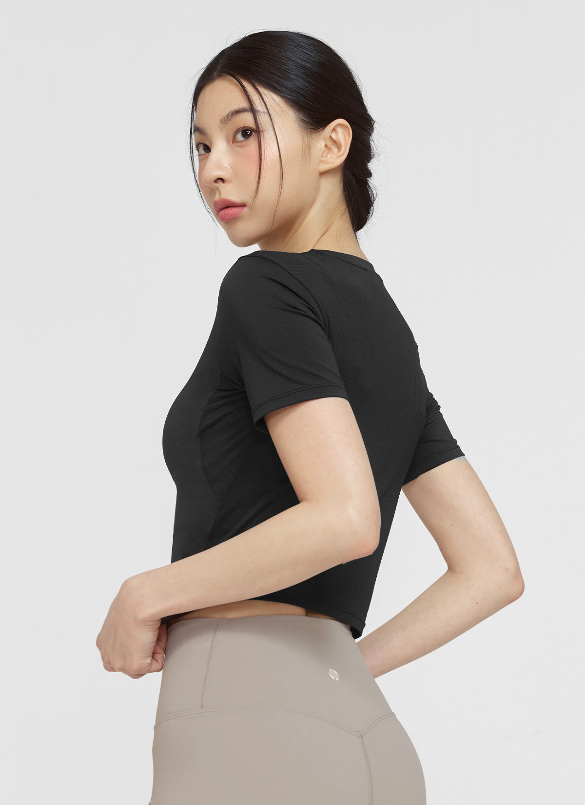 Ice Scent Crop Short Sleeve T-Shirt for Women - Breathable Summer Top for Yoga, Gym & Casual Wear