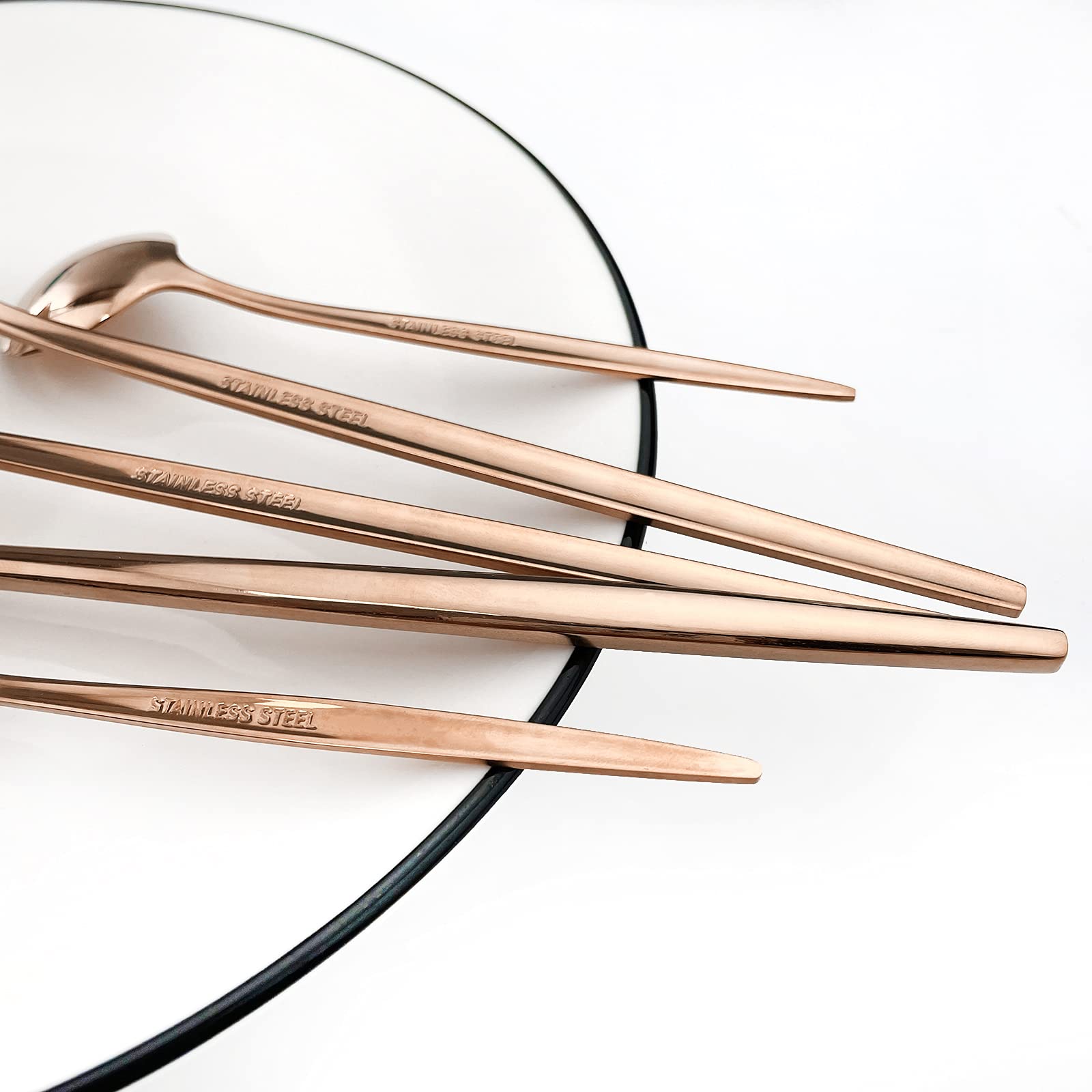 20-Piece Copper Shiny Polished Flatware Set - 18/0 Stainless Steel Dinnerware for Home, Restaurant, Wedding & Party - Mirror Rose Gold Cutlery Set Service for 4 - Perfect for Fine Dining, Entertaining & Special Occasions
