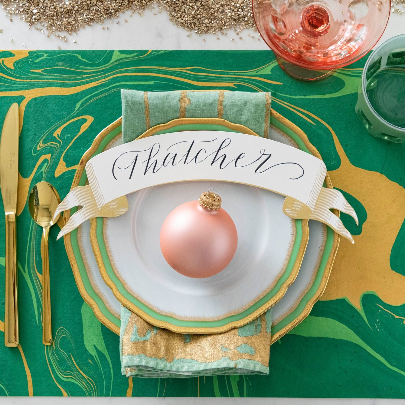 Eco-Friendly Green & Gold Vein Marbled Placemat Set - Waterproof & Heat-Resistant for Dining Table Decor, Party, and Home Decor