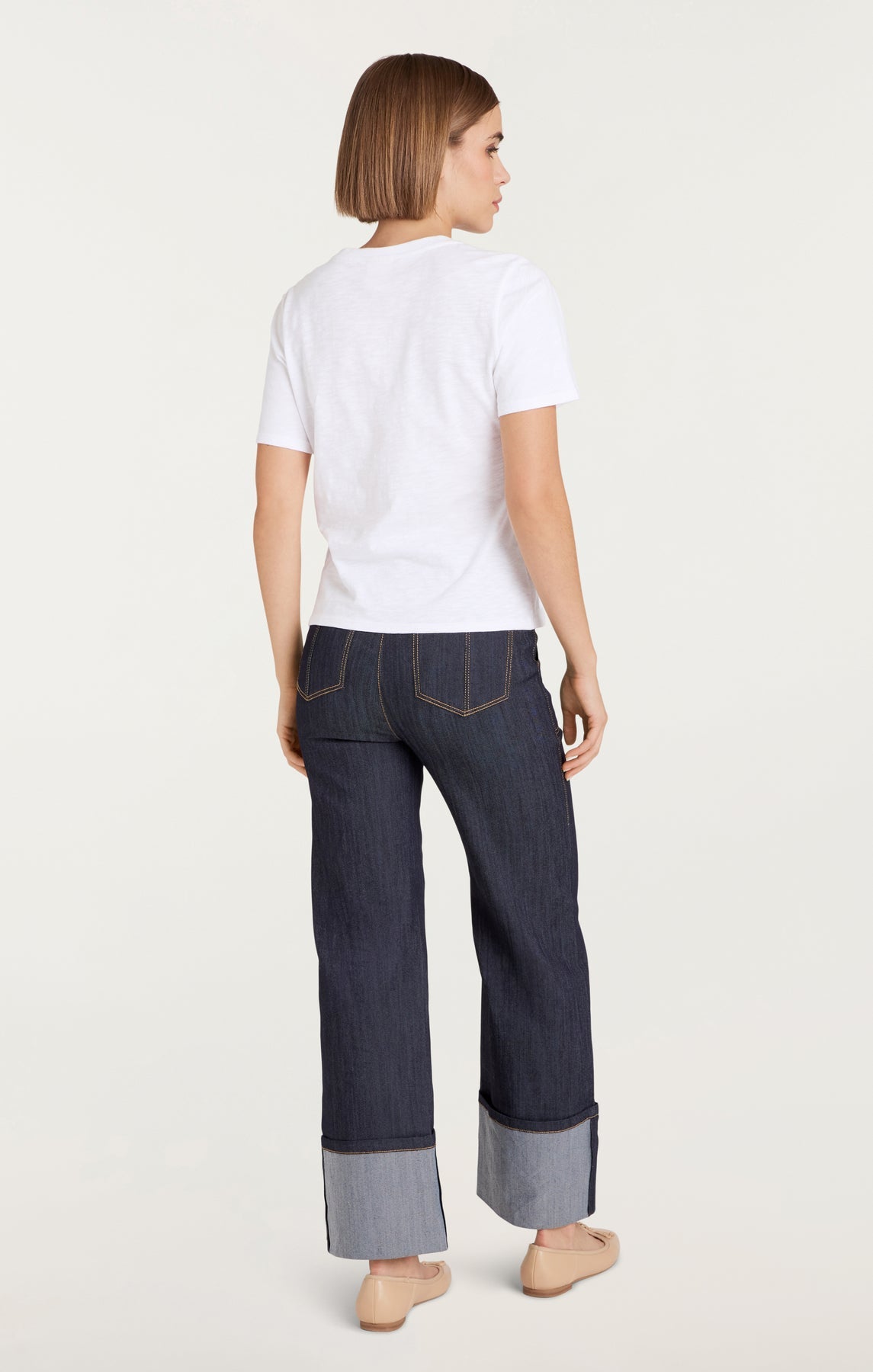Cinq A Sept Le Chic Shrunken Tee - Stylish Women's Cropped T-Shirt for Casual Outfits & Night Out Looks
