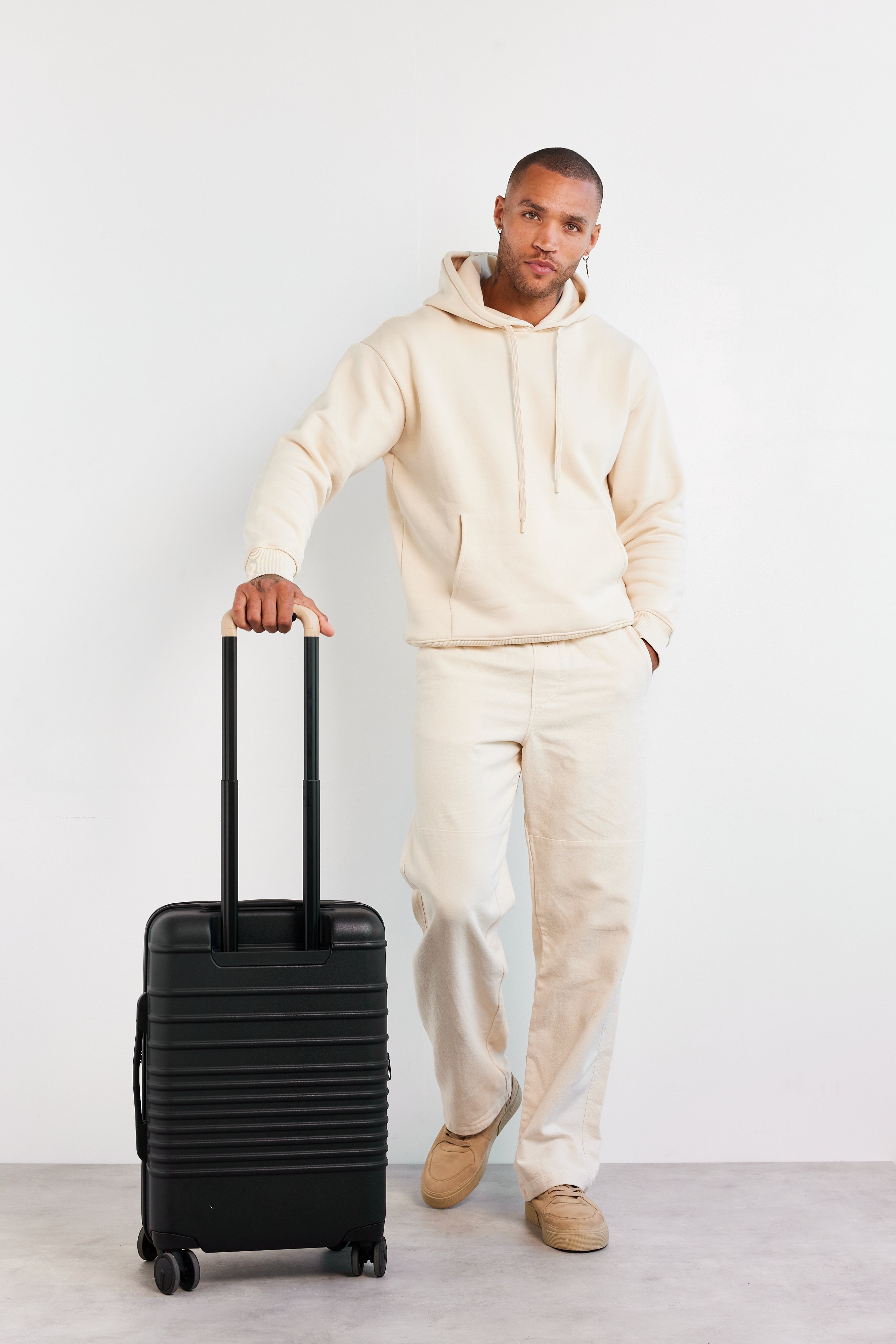 Best Black Carry On Roller Luggage - Lightweight & Durable Suitcase for Air Travel, Business Trips & Weekend Getaways