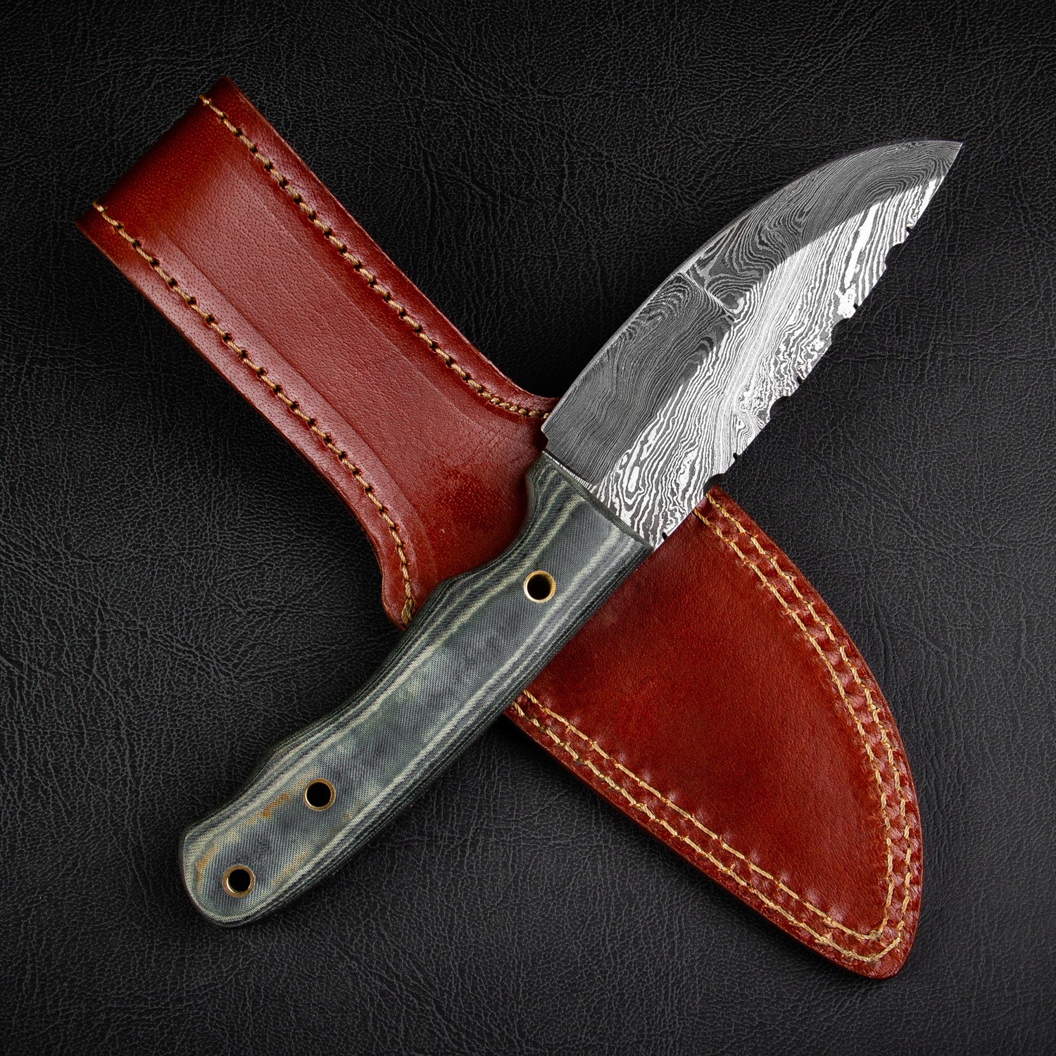 Premium Bowie Damascus Steel Hunting Knife - Handcrafted Fixed Blade with Leather Sheath - Ideal for Outdoor Camping, Hunting & Survival Adventures