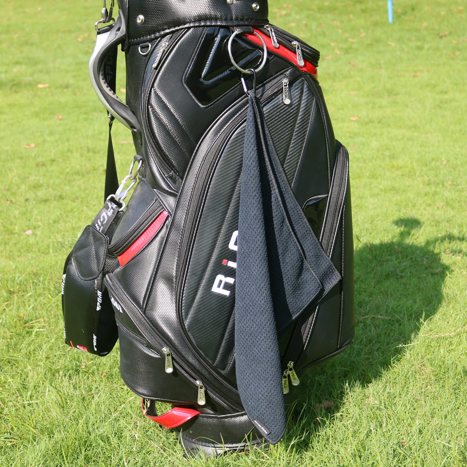 Microfiber Golf Towel with Carabiner & Club Cleaner - Compact Golf Accessories for On-Course Cleaning