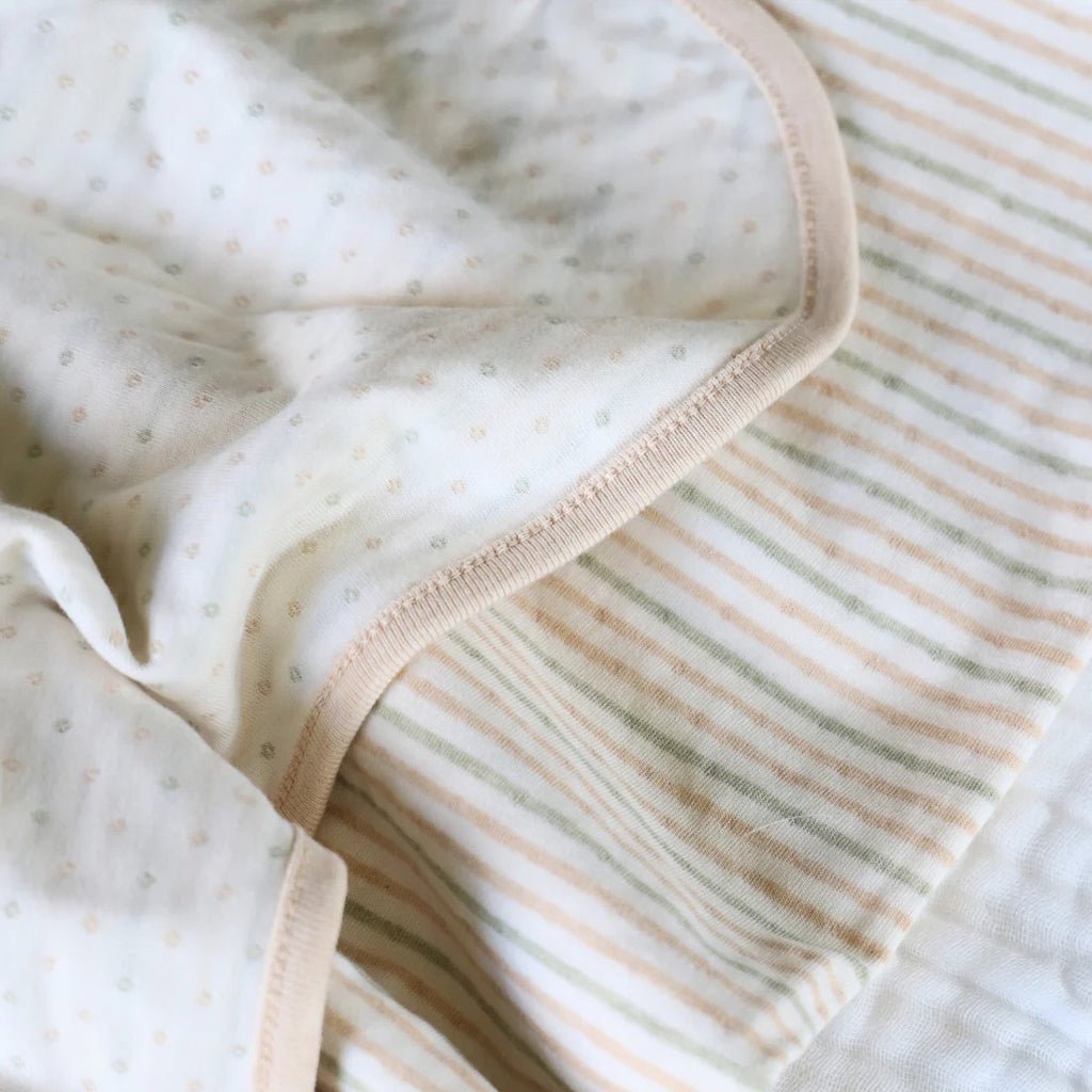 Cozy Double Knit Blanket with Stripes & Dots - Soft Warm Throw for Bed, Sofa & Couch - Perfect for Winter Nights, Movie Time & Home Decor