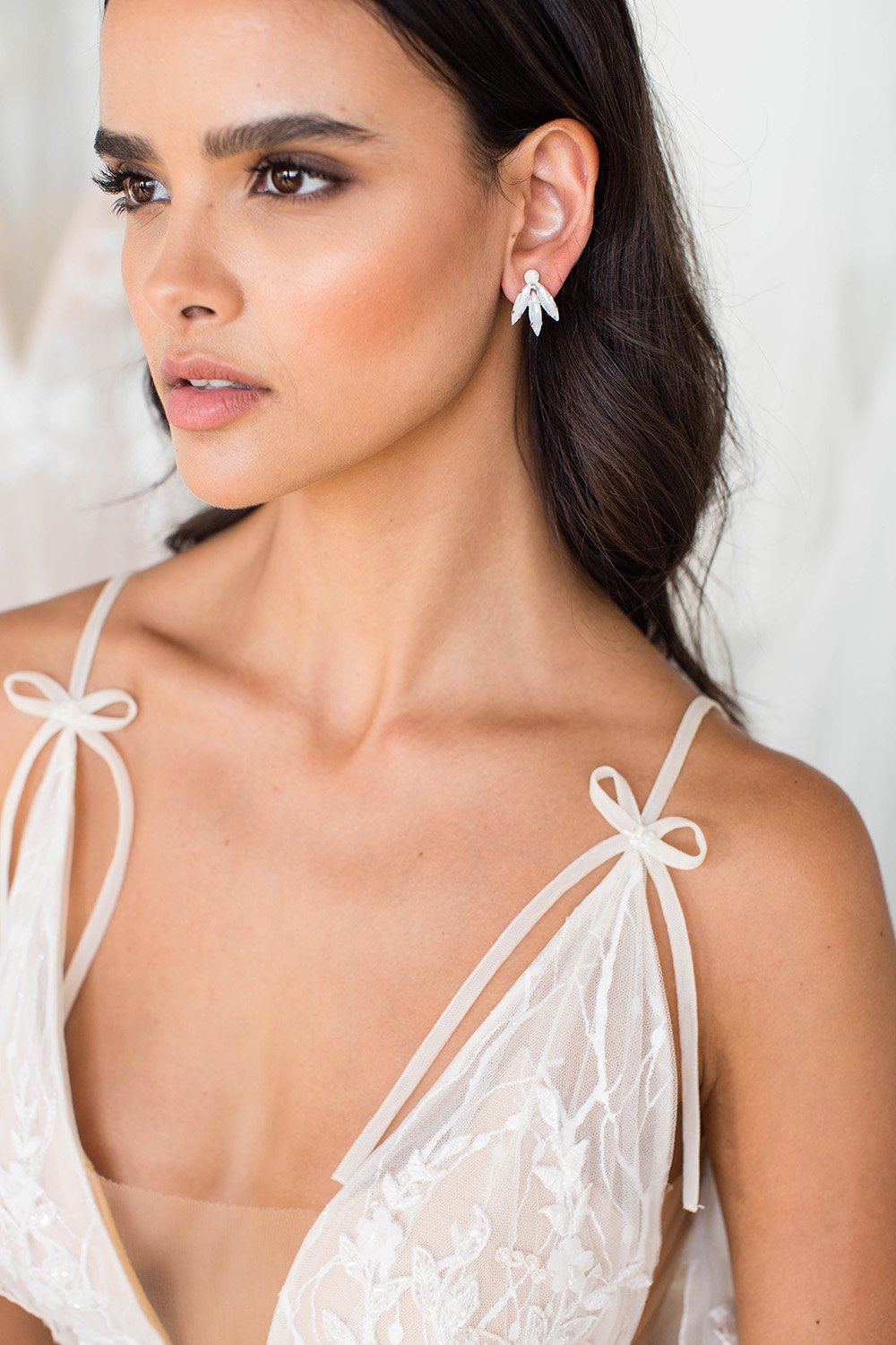 PANDORA Opal & Crystal Jewelry Collection | Elegant Necklaces, Bracelets & Rings for Women | Perfect for Gifts, Parties & Special Occasions