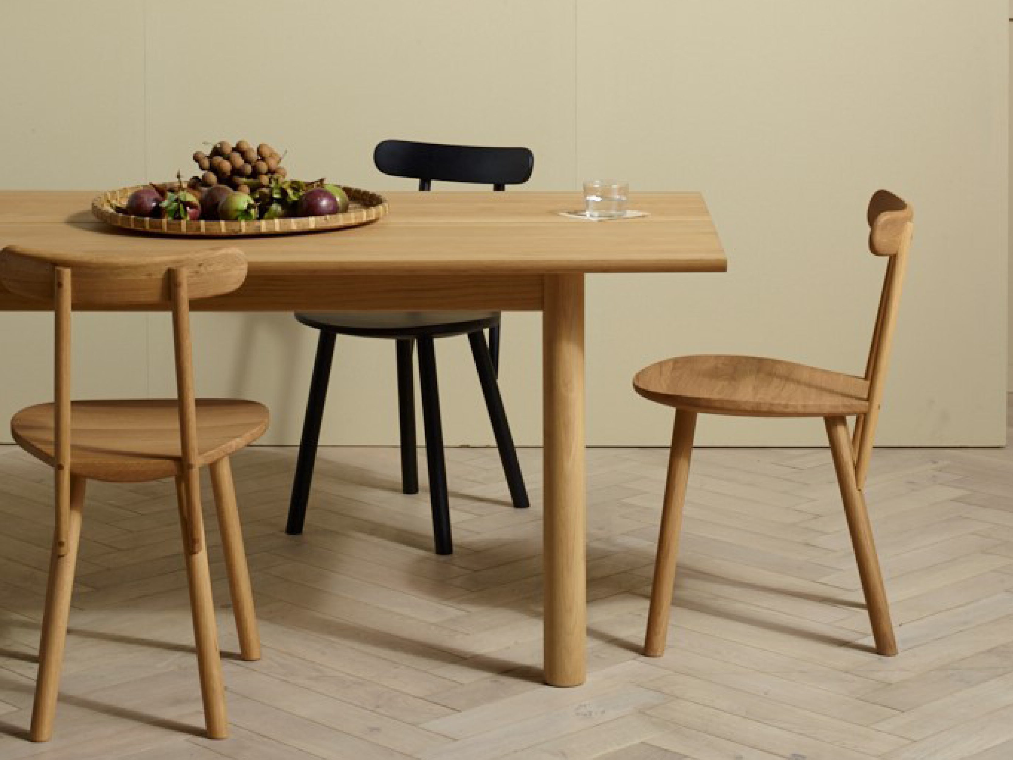 Itamae Modern Dining Table Set - 6 Seater Wooden Kitchen Table with Bench & Chairs - Perfect for Family Meals, Dinner Parties & Small Spaces