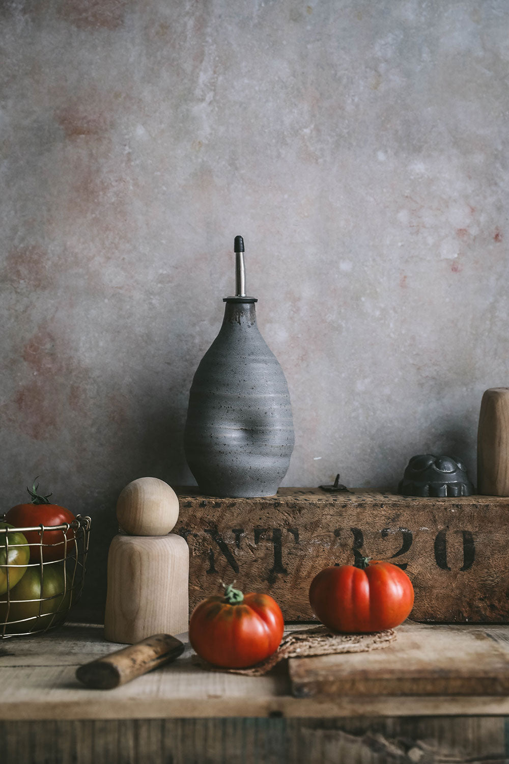 Premium Stoneware Oil & Vinegar Cruet Set - Elegant Glass Bottle with Drip-Free Spout for Kitchen & Dining Table - Perfect for Olive Oil, Balsamic Vinegar & Salad Dressing