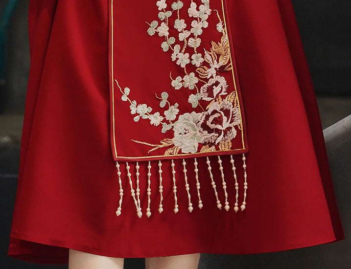 Elegant Embroidered A-Line Midi QiPao Cheongsam Wedding Dress for Brides - Perfect for Traditional Chinese Ceremonies, Tea Parties & Cultural Events