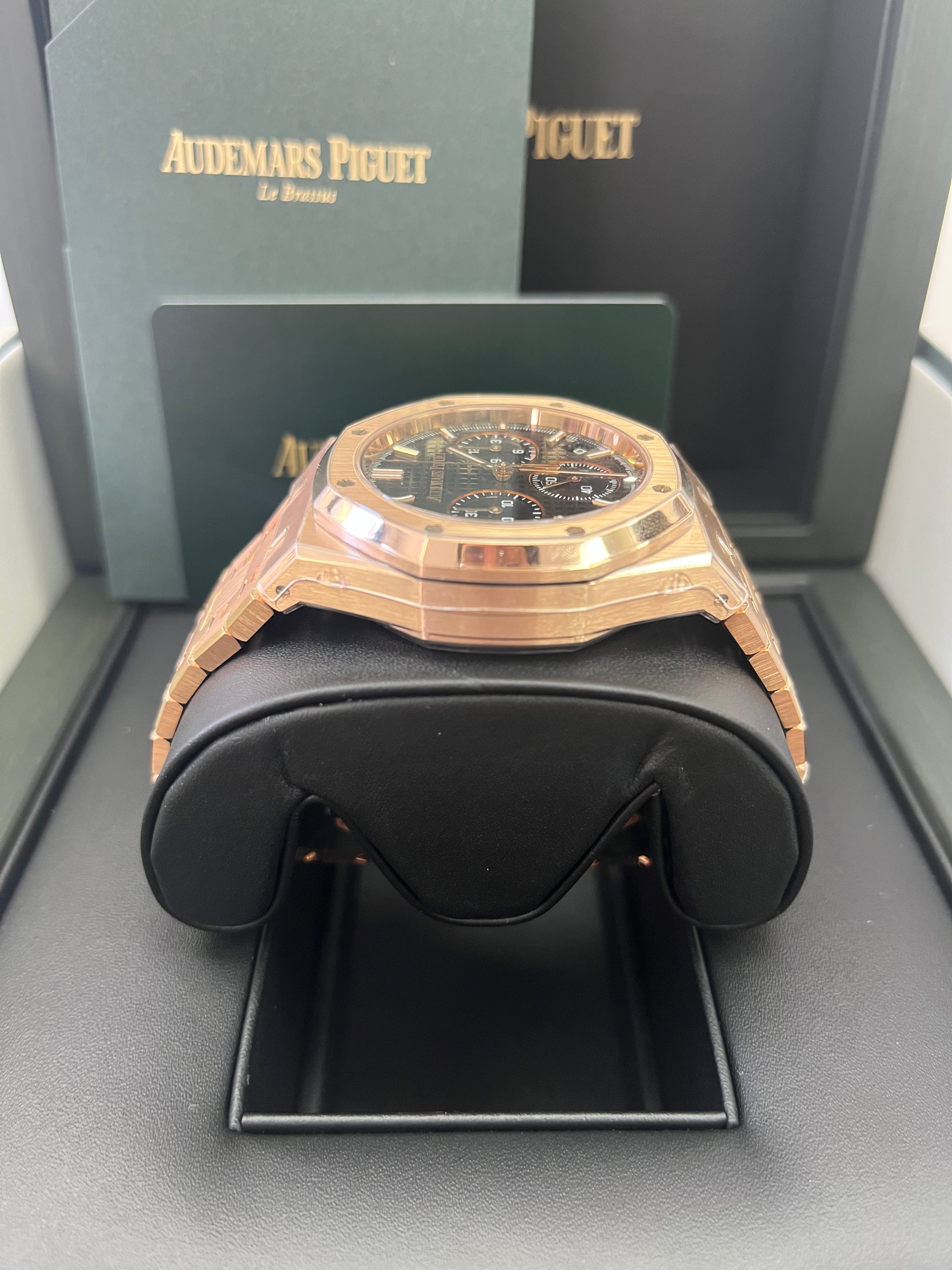 Audemars Piguet Royal Oak Chronograph 26240OR.OO.1320OR.06 - Luxury Men's Watch with Black Dial, 18K Rose Gold Case & Bracelet - Perfect for Business, Gala & Special Occasions