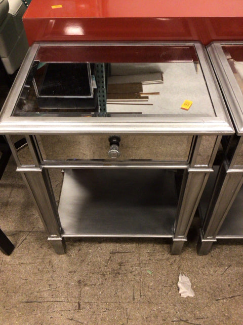Vintage Mirrored Nightstand with 1 Drawer - Elegant Bedside Table for Bedroom, Living Room, or Entryway Storage