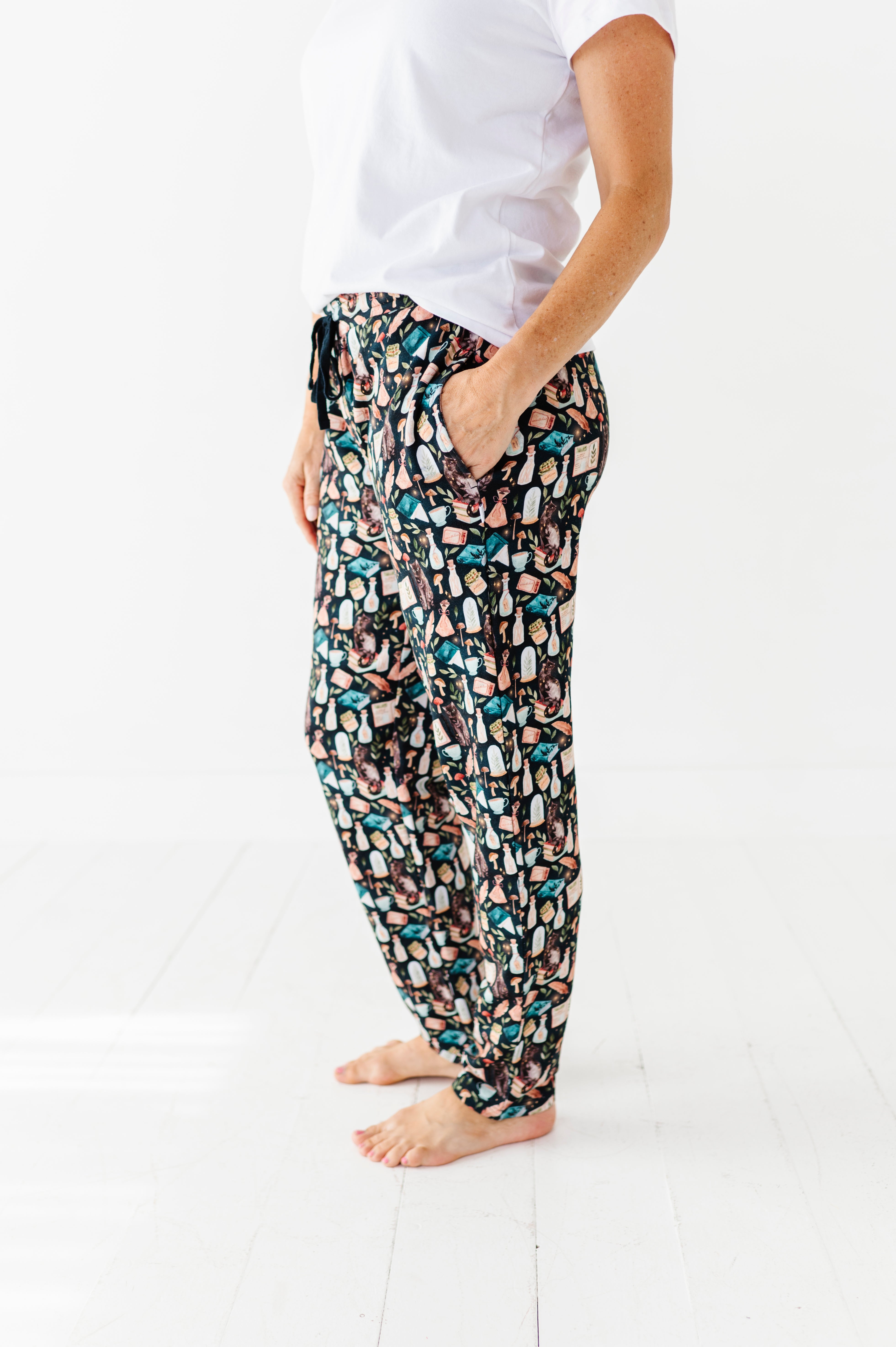 Botanicat Women's Straight Leg Pajama Pants - Soft Cotton Sleepwear for Lounge & Relaxation at Home