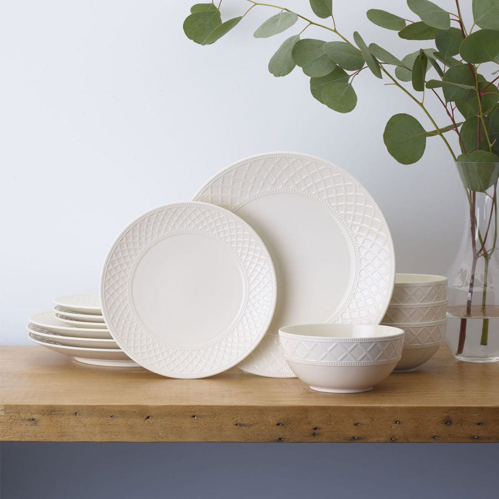 Napa Countryside 12-Piece Dinnerware Set - Service for 4 - Elegant Porcelain Plates, Bowls & Mugs - Perfect for Family Dinners, Entertaining Guests & Everyday Use