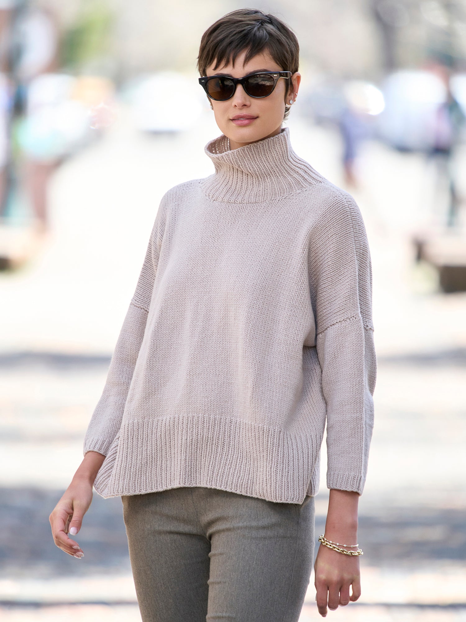 Luxury Hand-Knit Cashmere Silk Sweater for Women - Soft & Warm Winter Pullover - Perfect for Office, Travel & Casual Wear