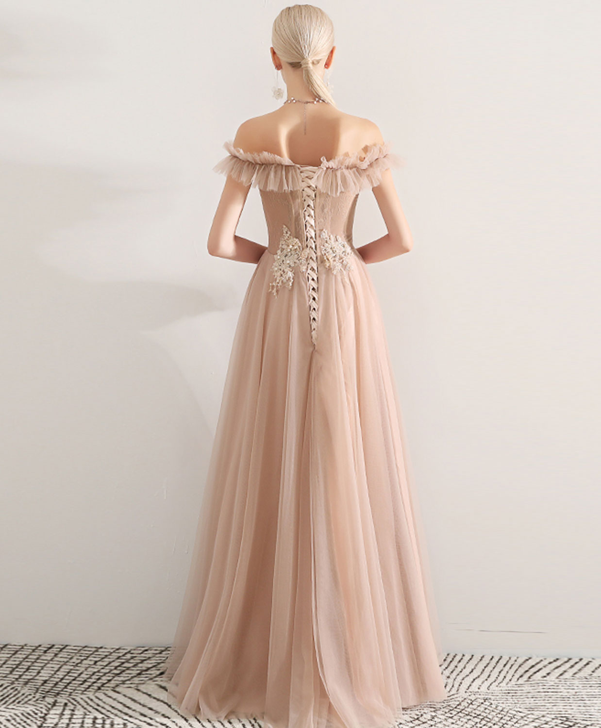 Elegant Champagne Tulle Lace Long Prom Dress & Evening Gown - Perfect for Homecoming, Formal Dances, and Special Occasions