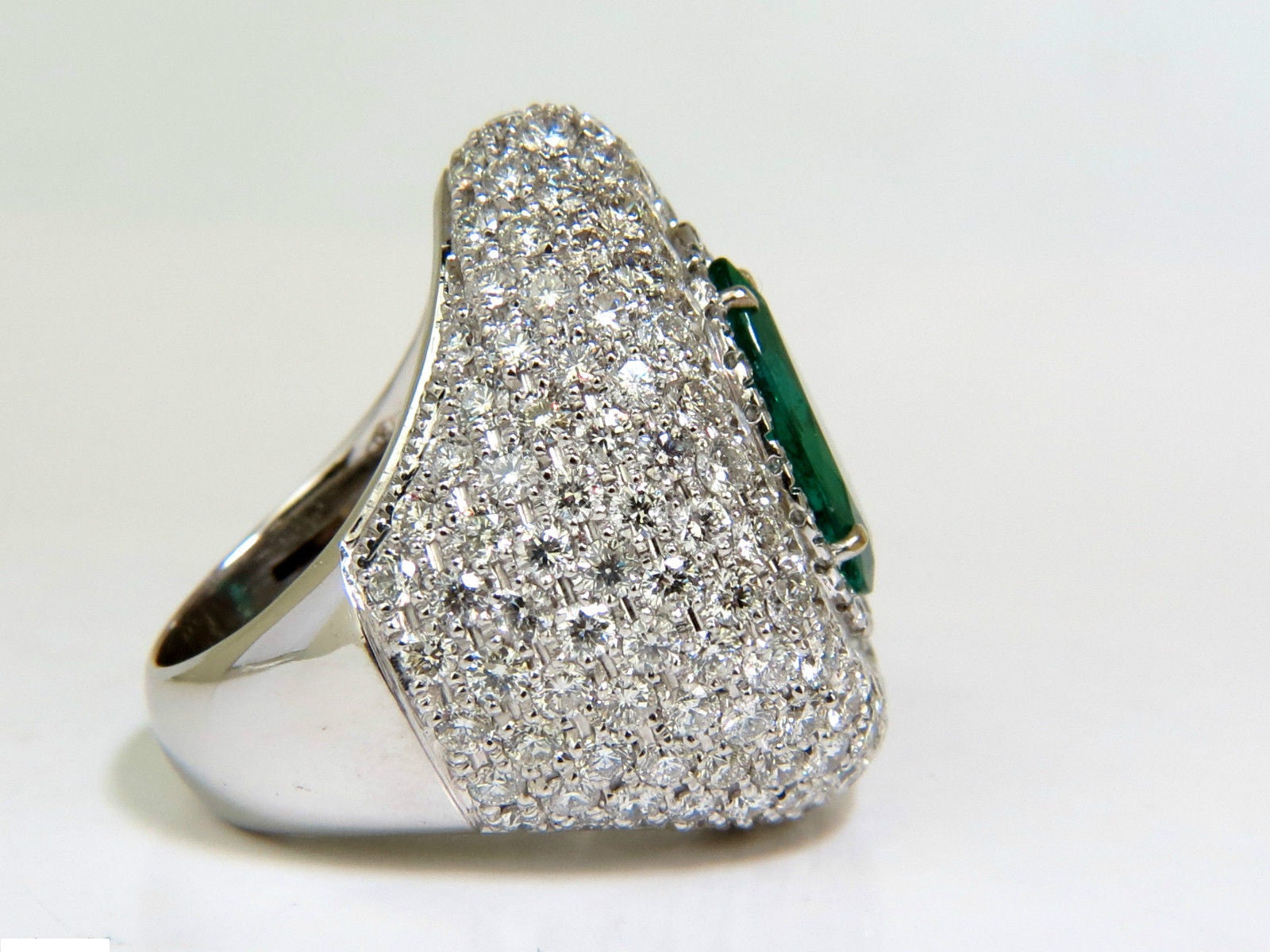 17.60CT 18K Gold Natural Green Emerald Diamond 3D Puffed Dome Deco Ring for Women - Elegant Statement Jewelry for Weddings, Parties & Special Occasions