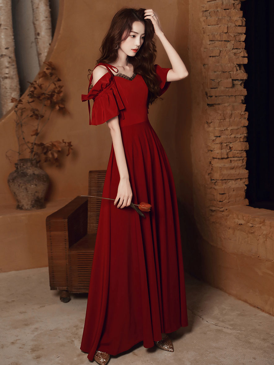 Elegant Burgundy Satin Long Prom Dress for Women - Formal Evening Gown for Homecoming, Wedding, and Special Occasions