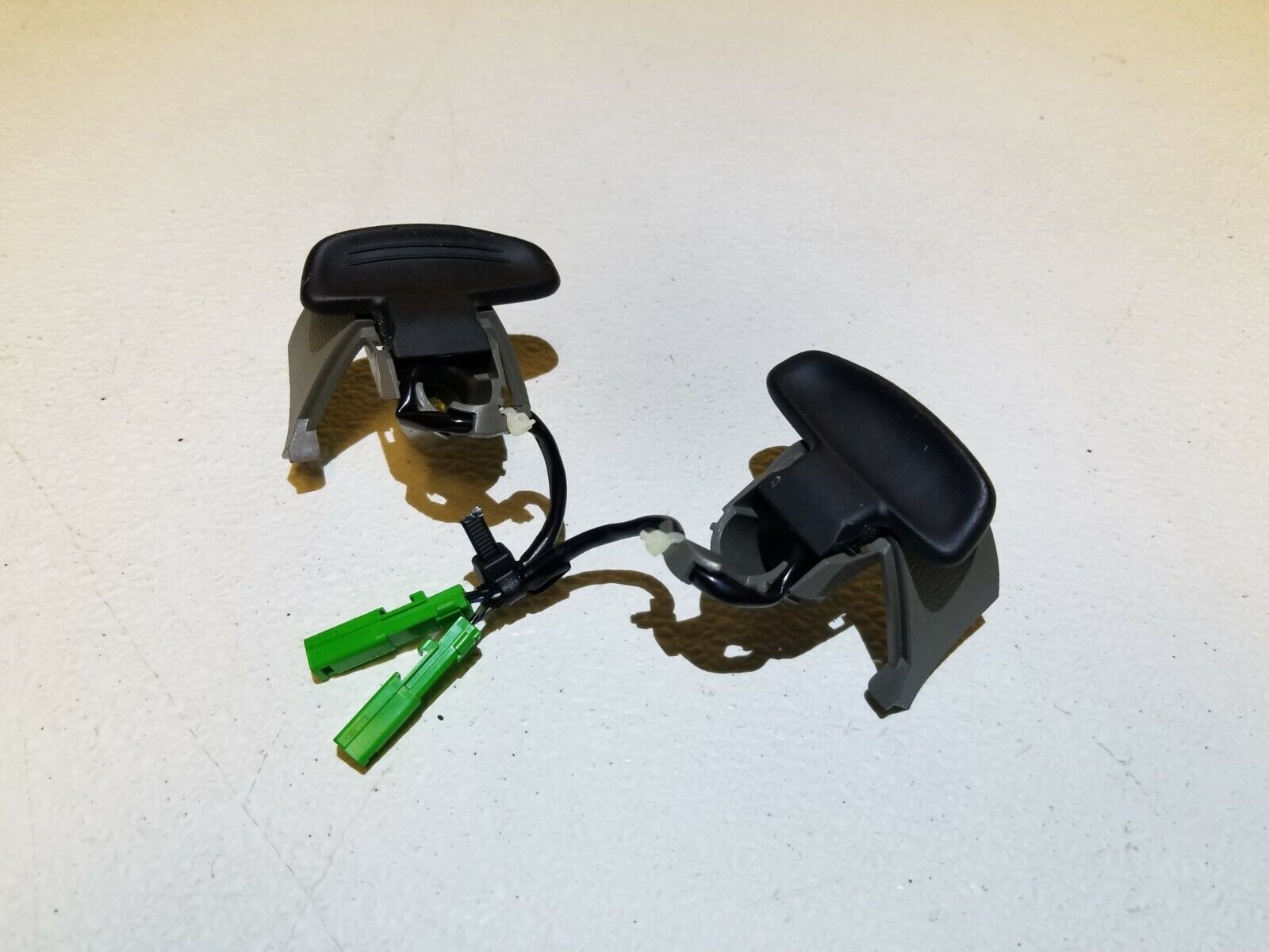 05-08 Acura RL OEM Steering Wheel Shift Paddle Pair - Genuine Replacement Parts for Smooth Gear Shifting | Perfect for Performance Driving & Racing Enthusiasts