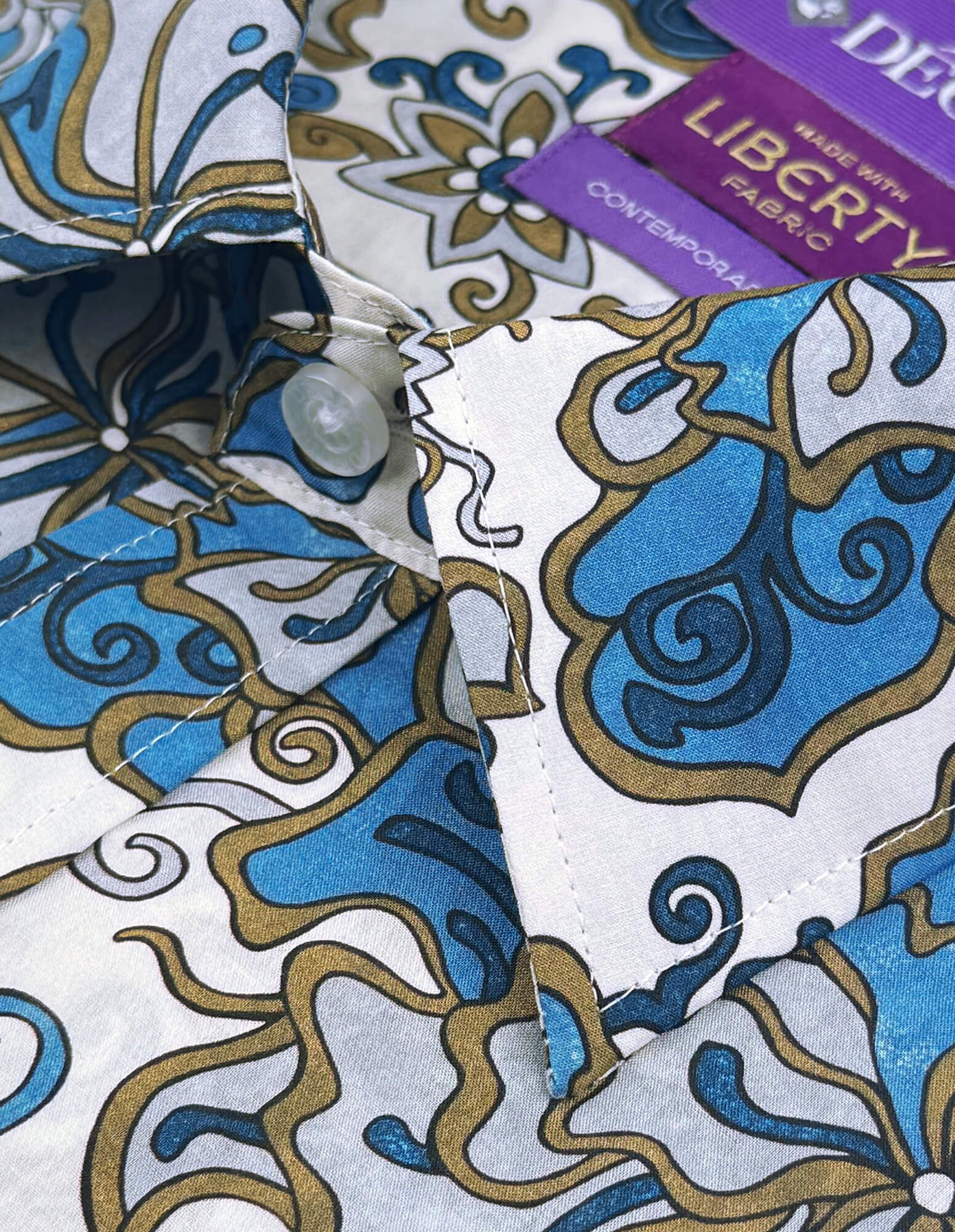 DÉCLIC Liberty King's Road Print Shirt for Men - Stylish Blue Floral Button Up Shirt - Perfect for Casual Wear, Office, and Date Nights