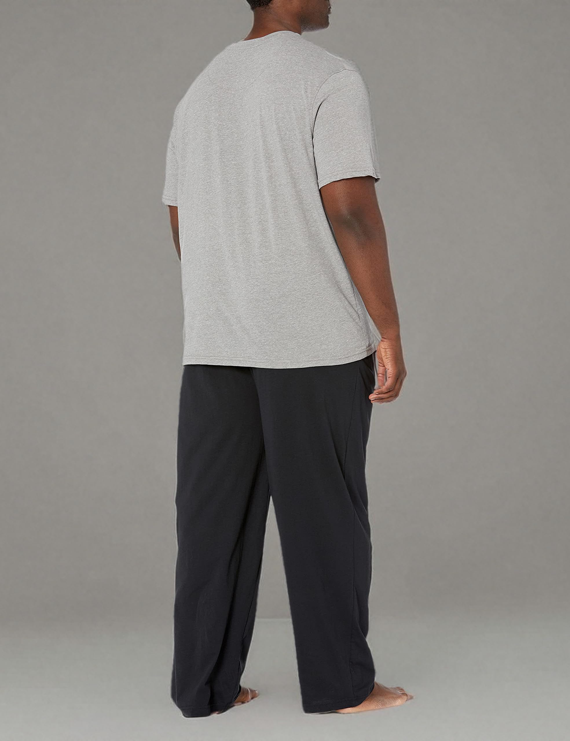 Fruit of the Loom Men's 2-Piece Jersey Knit Pajama Set - Soft & Comfortable Sleepwear for Lounge & Nighttime Relaxation