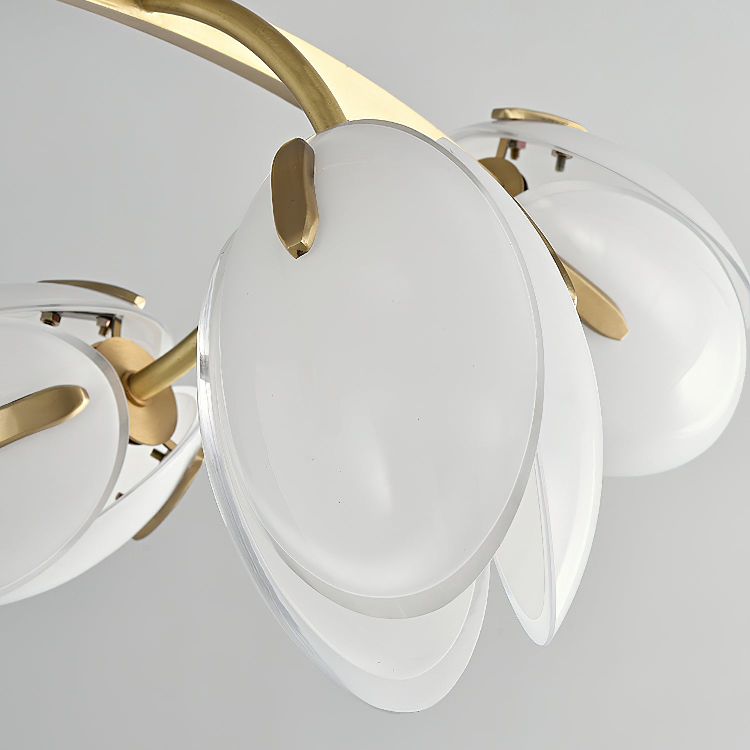 Belluno Crystal Chandelier - Elegant Modern Ceiling Light Fixture for Dining Room, Living Room & Bedroom - Perfect for Home Decor & Wedding Venues