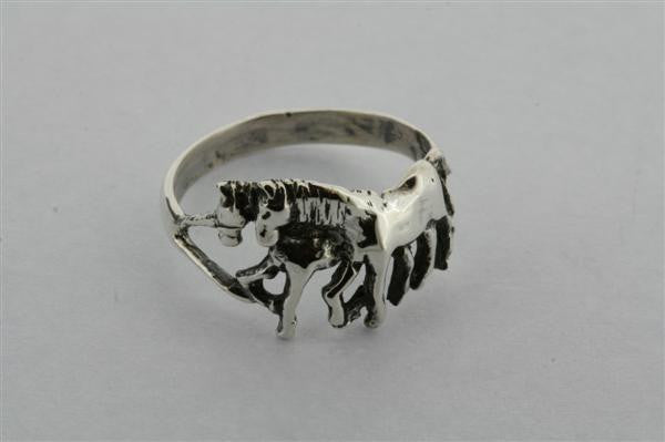 Sterling Silver Horse Ring for Women - Elegant Equestrian Jewelry Gift for Horse Lovers - Perfect for Everyday Wear, Special Occasions & Horse-Themed Events