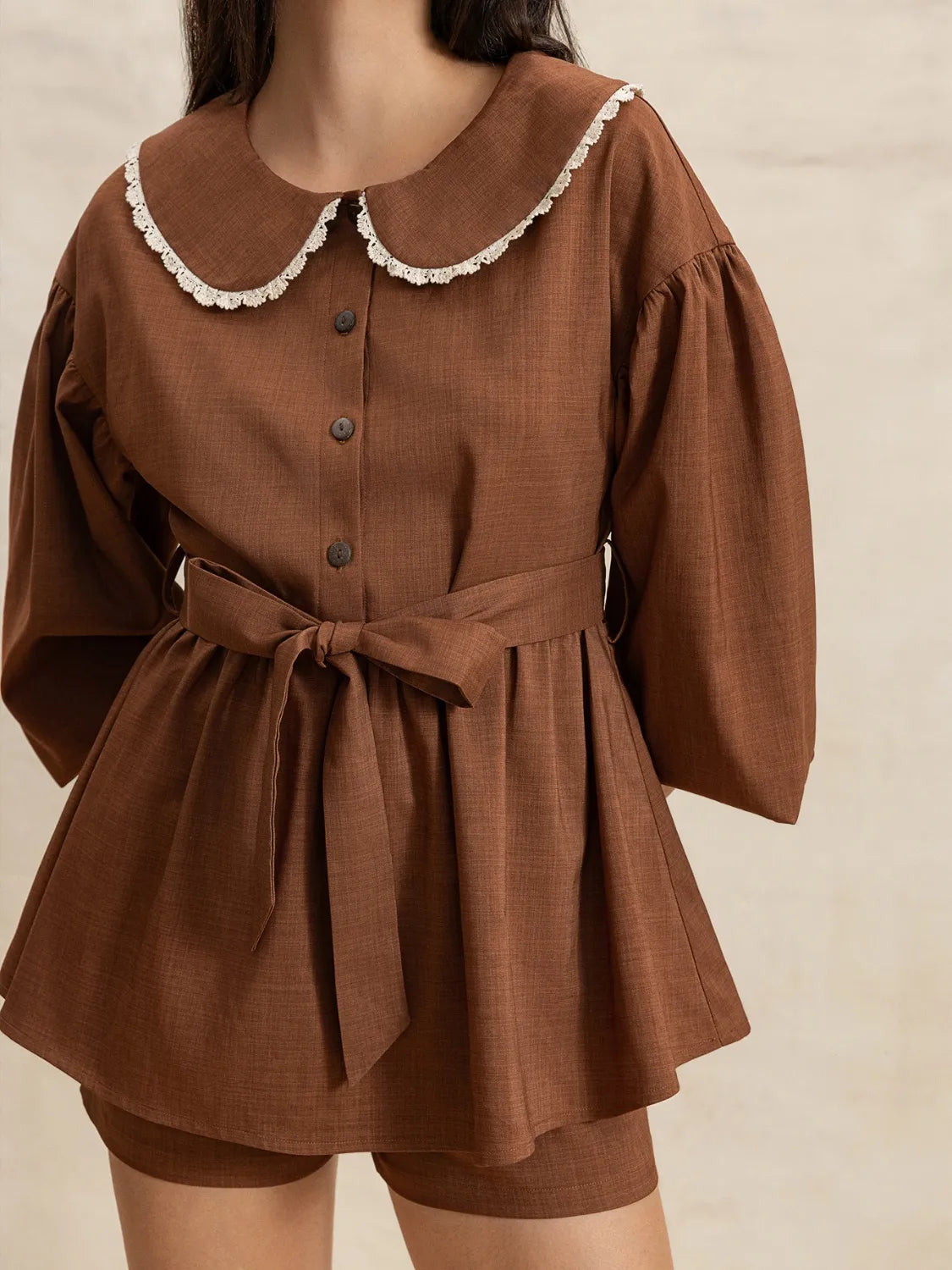 Peter Pan Collar Balloon Sleeve Blouse & Shorts Set - Vintage Inspired Women's Outfit for Casual Wear, Summer Picnics & Date Nights