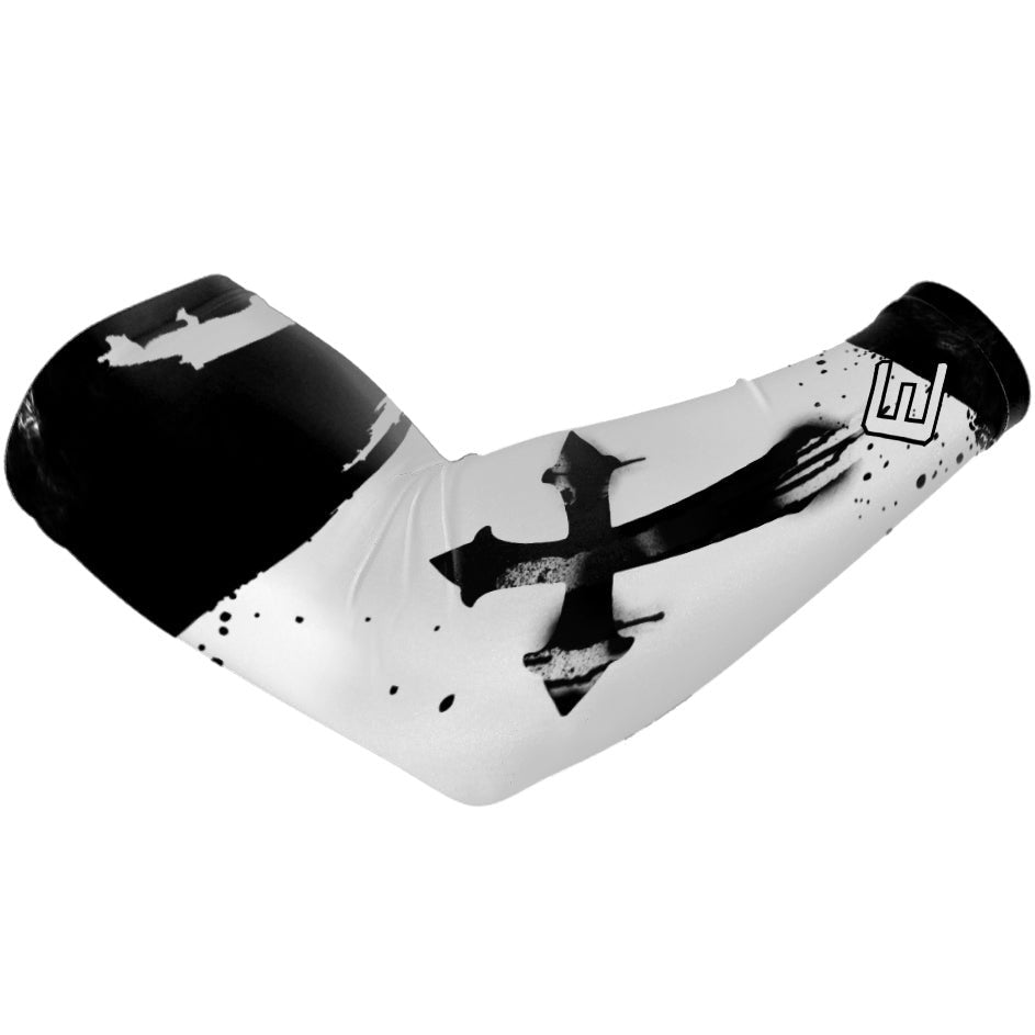 Cross Arm Sleeve - Breathable Compression Arm Sleeves for Sports & Outdoor Activities | UV Protection & Muscle Support for Running, Basketball, Cycling & Workout
