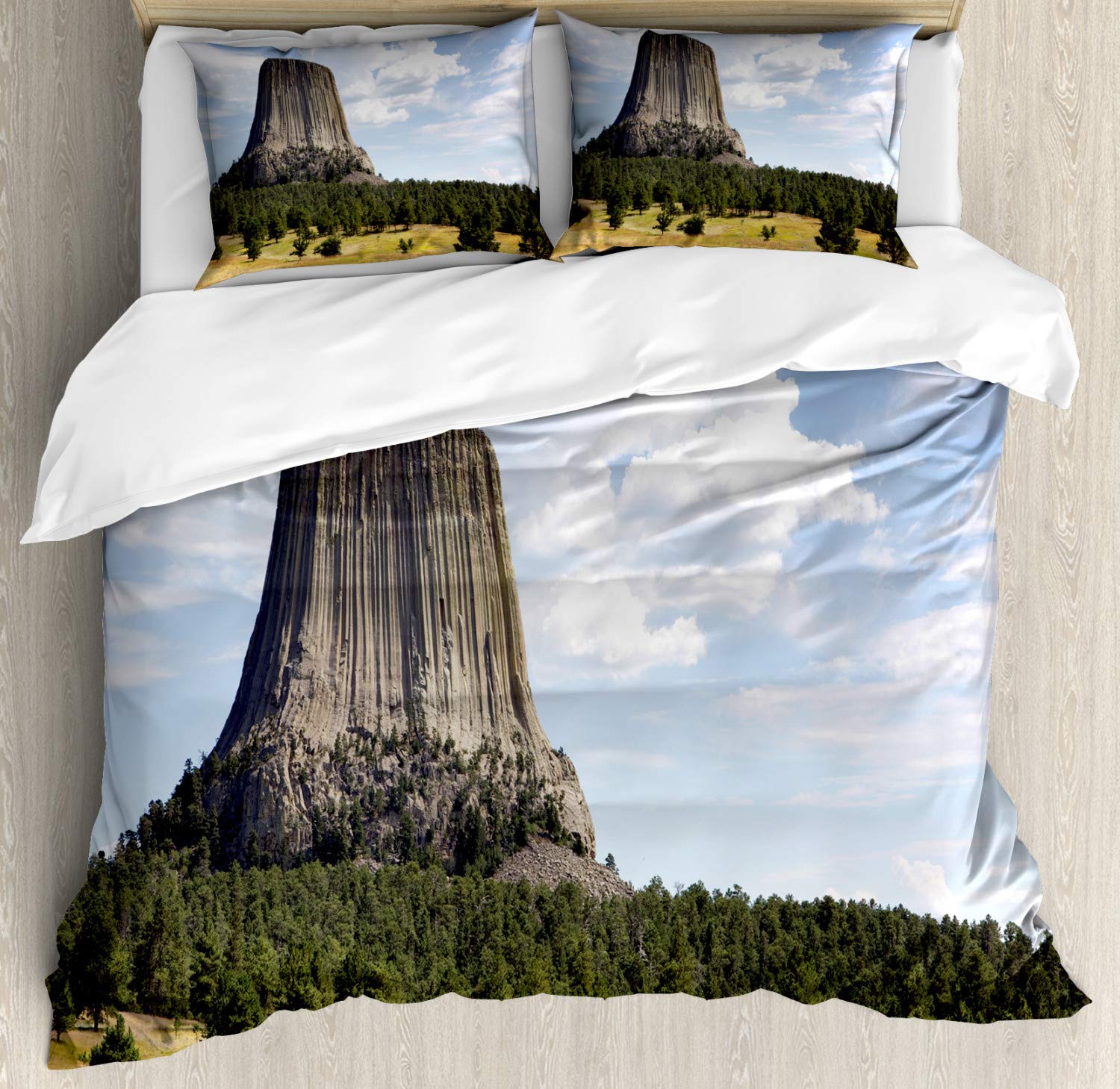 Ambesonne Wyoming Duvet Cover Set - King Size 3-Piece Bedding with Devils Tower National Monument Landscape Design, 2 Pillow Shams, Multicolor | Perfect for Nature Lovers & Western-Themed Bedrooms
