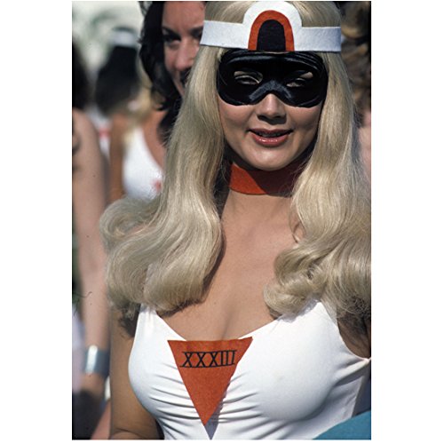 Lynda Carter Blonde Soft Curls 8x10 Inch Photo - Perfect for Collectors, Fans, and Home Decor