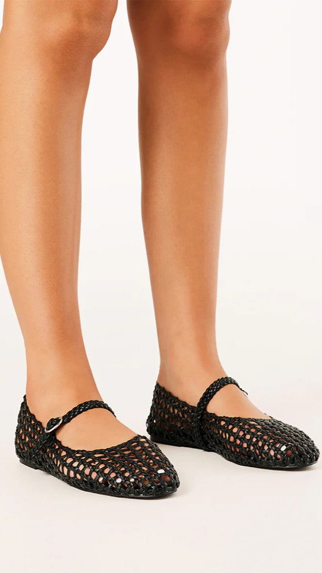 Gitta Flats - Comfortable Black Women's Ballet Flats for Work, Travel & Everyday Wear