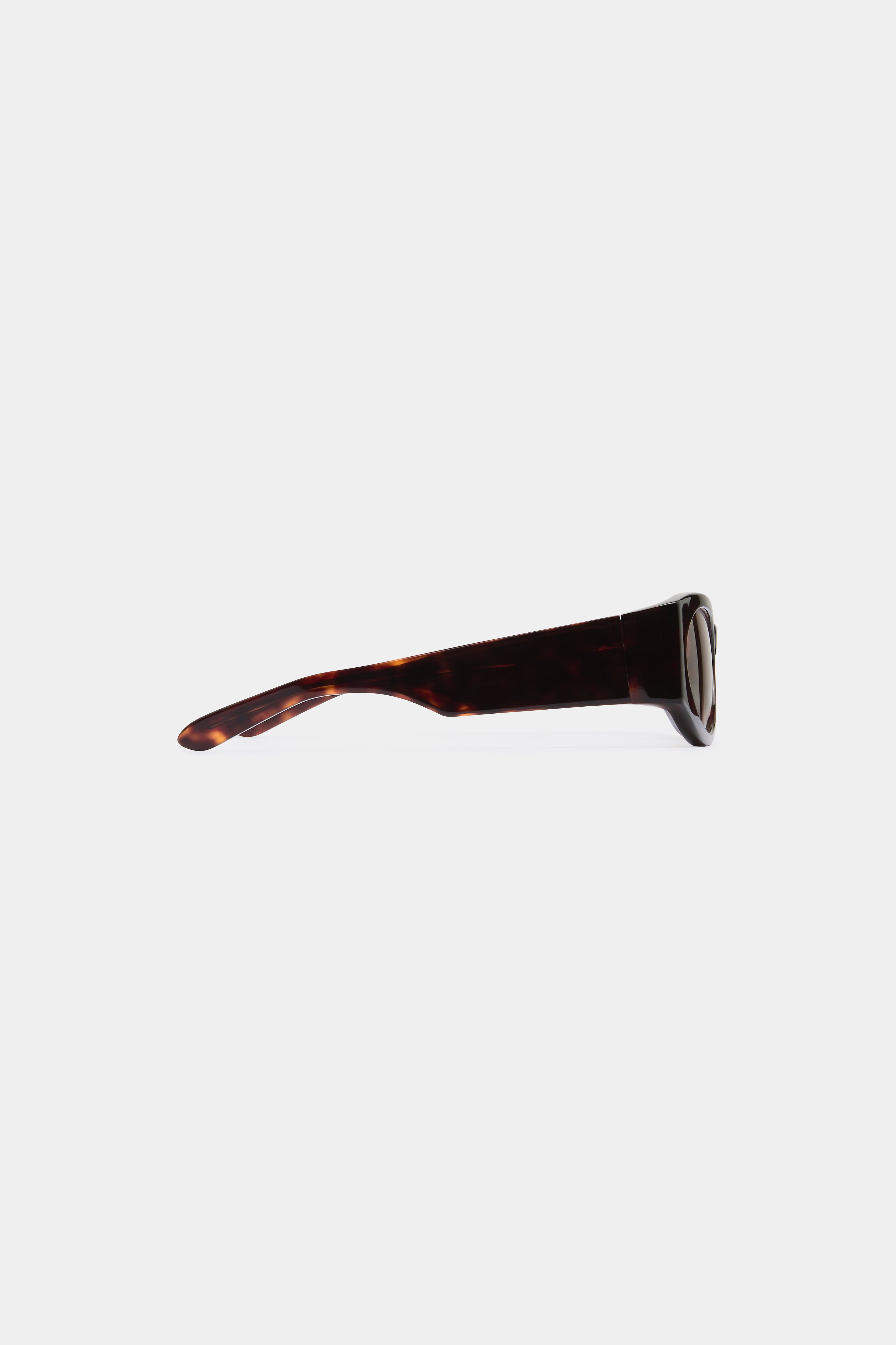 Classic Tortoiseshell Sunglasses for Women & Men - UV Protection, Retro Style - Perfect for Beach, Driving & Outdoor Activities