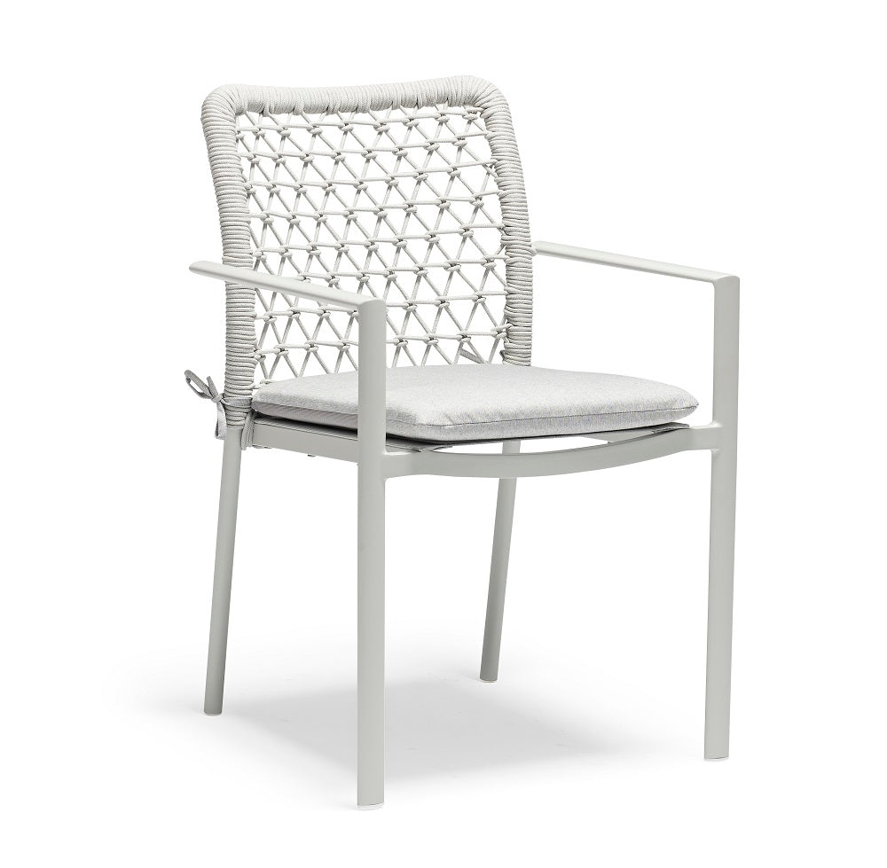 Stylish Couture Jardin Club Outdoor Round Table Set for Patio, Garden, and Backyard Dining