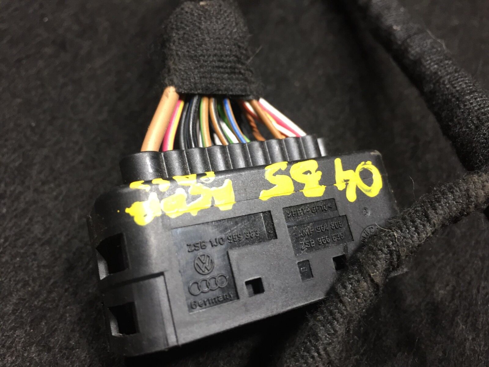 2002-2005 Volkswagen Passat Right Rear Wiring Harness OEM D23 - Perfect for Electrical Repairs & Upgrades