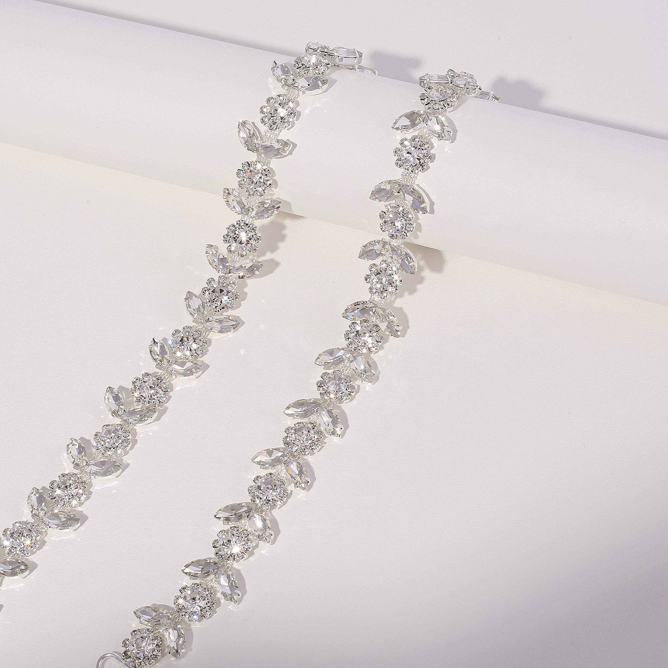 Sparkling Rhinestone & Pearl Wedding Sash - Elegant Thin Crystal Bridal Belt for Bride & Bridesmaids - Perfect Dress Accessory for Weddings, Prom & Formal Events