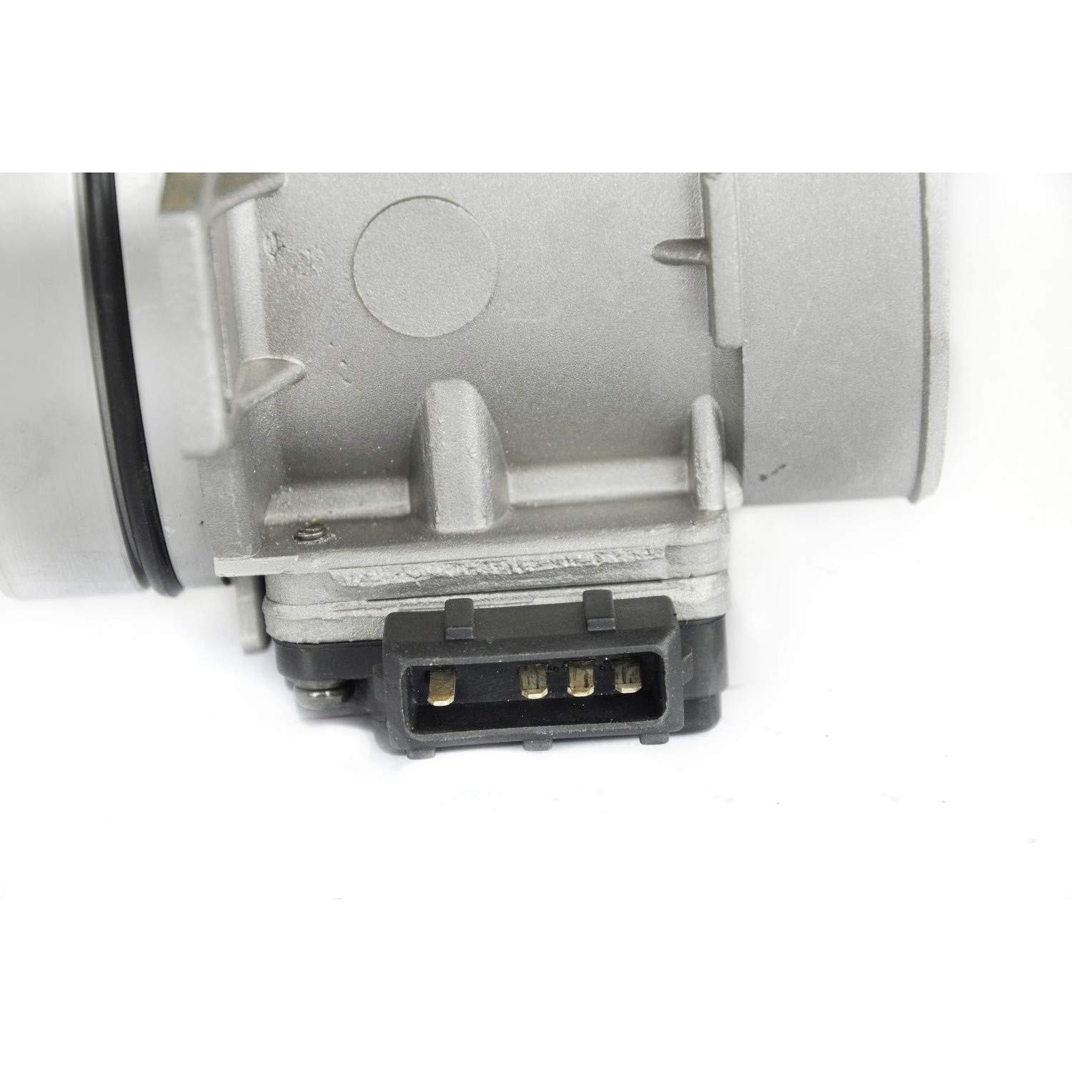 Spectra Premium MA168 Mass Air Flow Sensor with Housing - High Performance Air Flow Meter for Car & Truck Engines - Perfect for Fuel Efficiency & Engine Tuning
