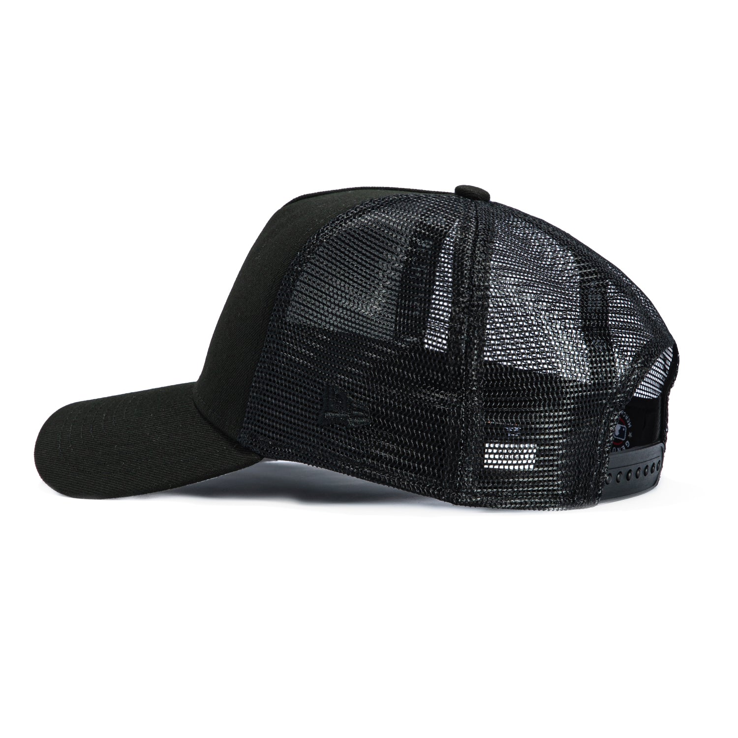 New Era 9Forty A-Frame Atlanta Braves Trucker Snapback Hat - Black & White Adjustable Baseball Cap for Men & Women - Perfect for Games, Tailgating & Casual Wear