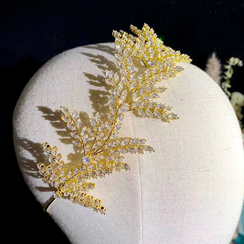 Elegant Crystal Leaf Bridal Headband - Sparkling Hair Accessory for Weddings, Prom & Special Occasions