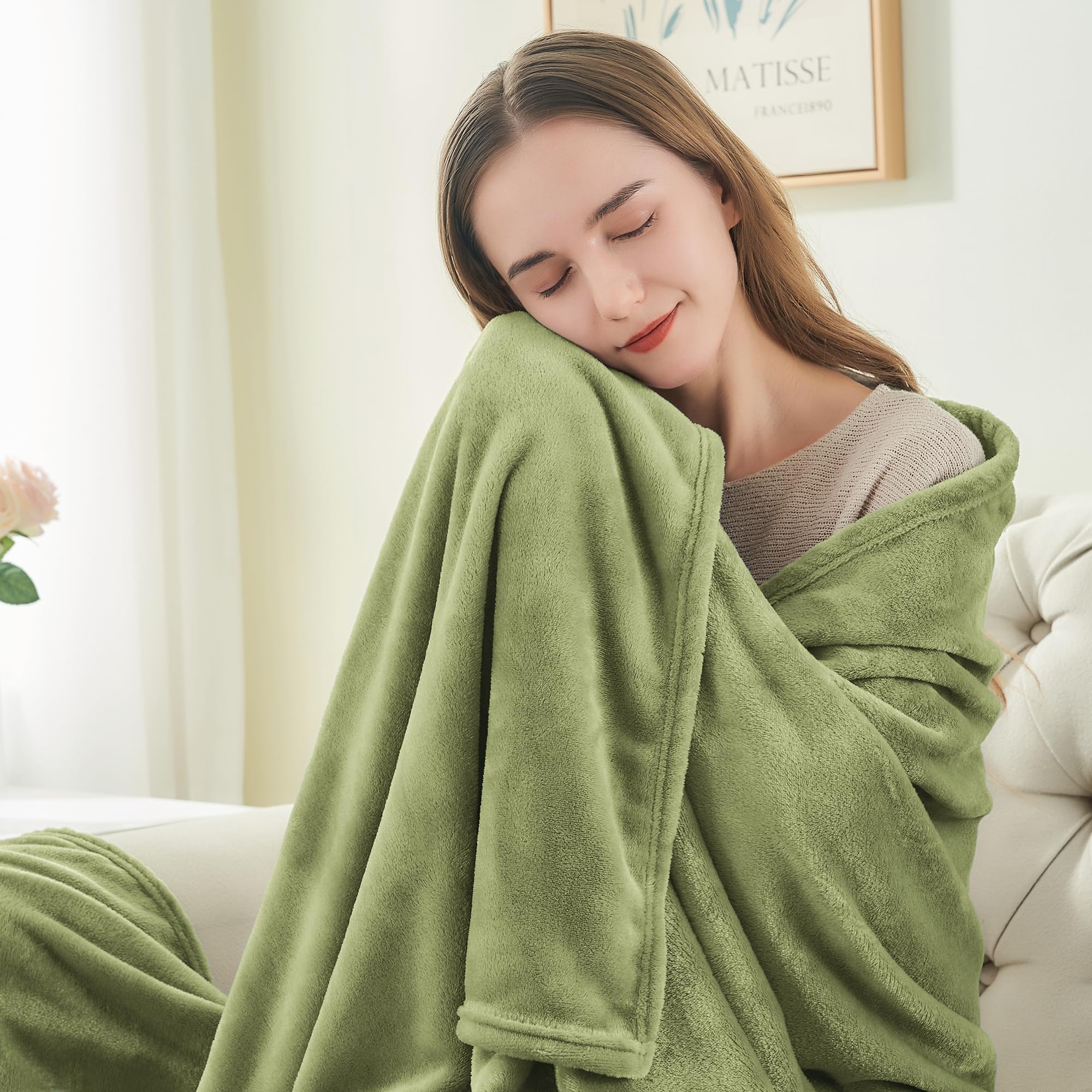 BEDELITE King Size Fleece Blanket - Ultra Soft & Warm Sage Green Plush Throw for Bed, Couch & Winter Use - 108