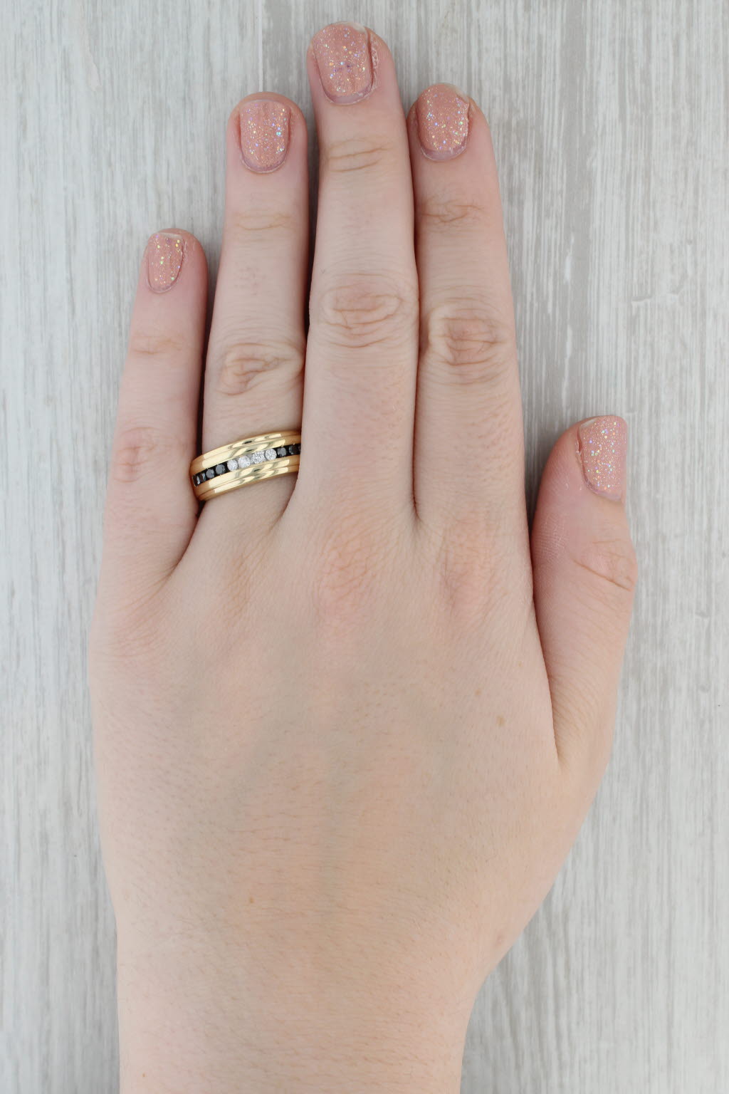0.48ctw Black & White Diamond Men's Wedding Ring - 10k Yellow Gold Size 10 - Elegant Wedding Band for Men, Anniversary Gift, Engagement Ring - Perfect for Proposals, Weddings & Special Occasions