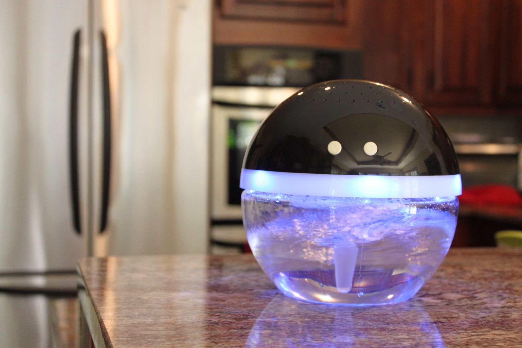 Magic Ball Essential Oil Diffuser - LED Light Up Air Freshener & Aromatherapy Diffuser with 2x 30ml Orange Peel & Cinnamon Oils - Black | Perfect for Bedroom, Office, Yoga Studio & Spa Relaxation