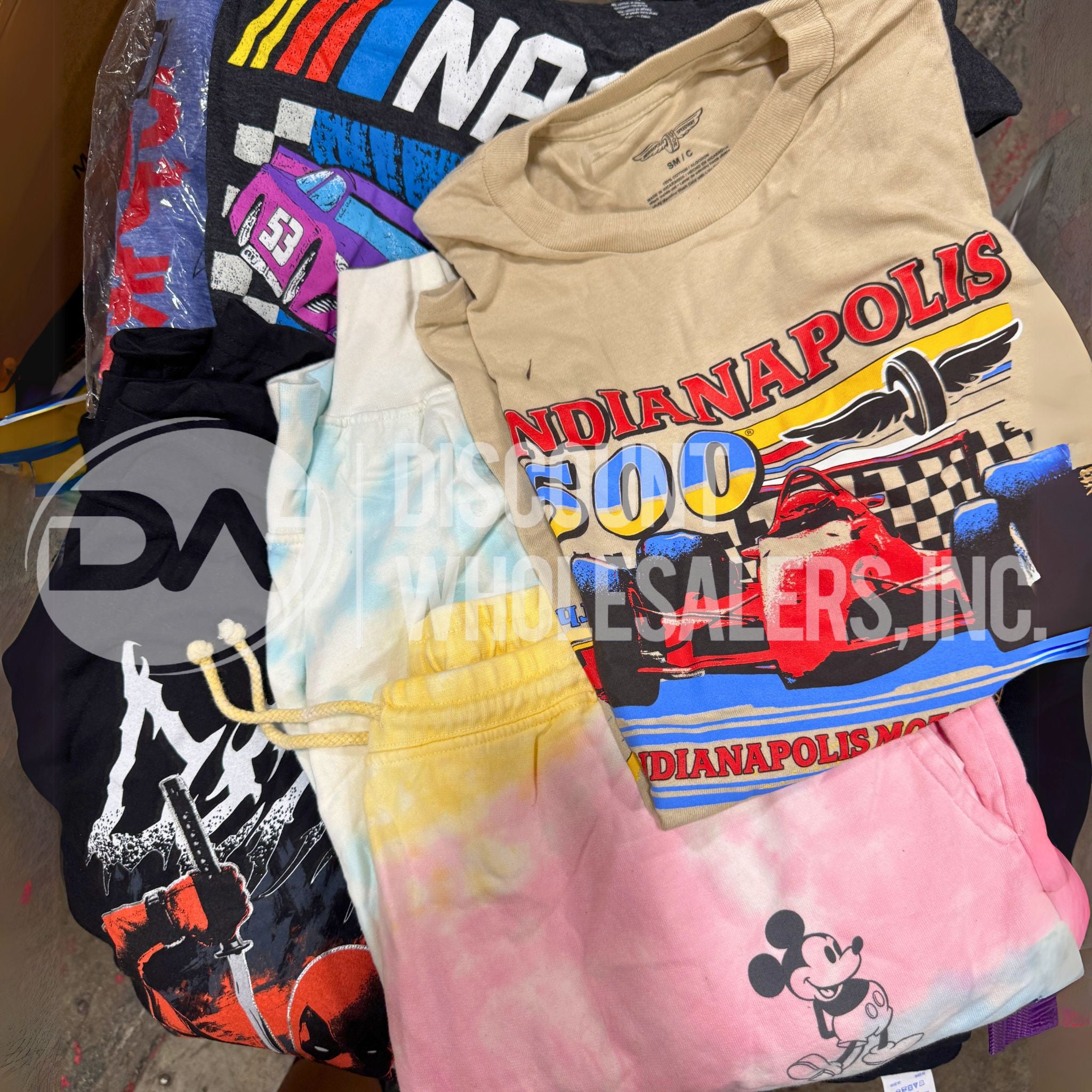 100 Pcs Bulk Anime T-Shirts & Marvel Character Tees - Assorted Graphic Apparel Mix for Cosplay, Gifts & Casual Wear
