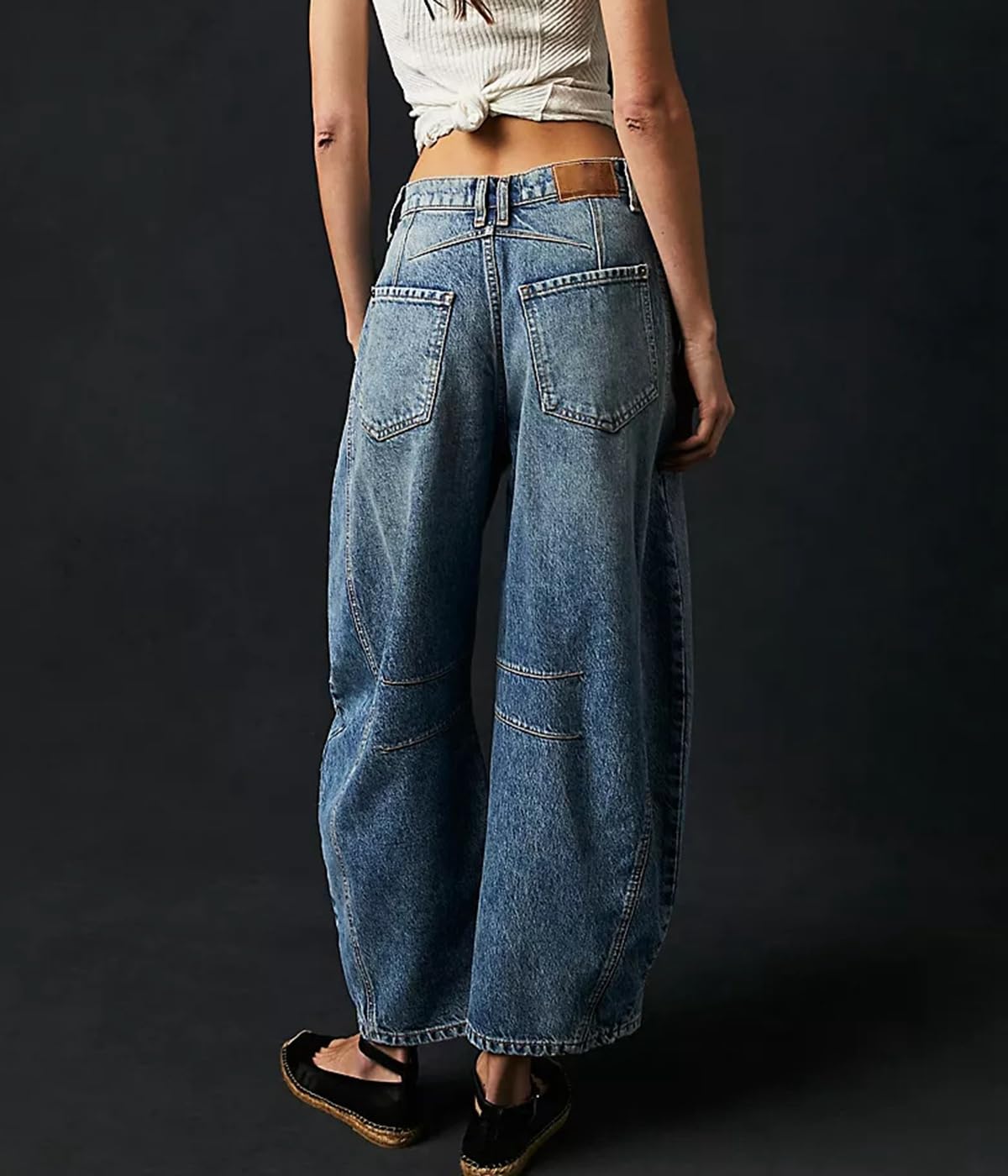 Trendy Vintage Women's Baggy Wide Leg Jeans - Barrel Horseshoe Boyfriend Denim Pants in Dark Blue | Casual Outfit & Streetwear Fashion